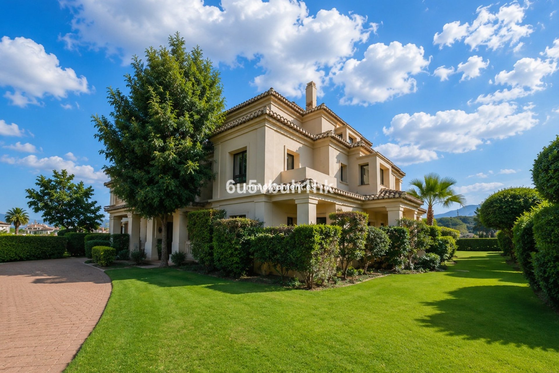 Resale - Apartment - Benahavís - Benahavís Centro