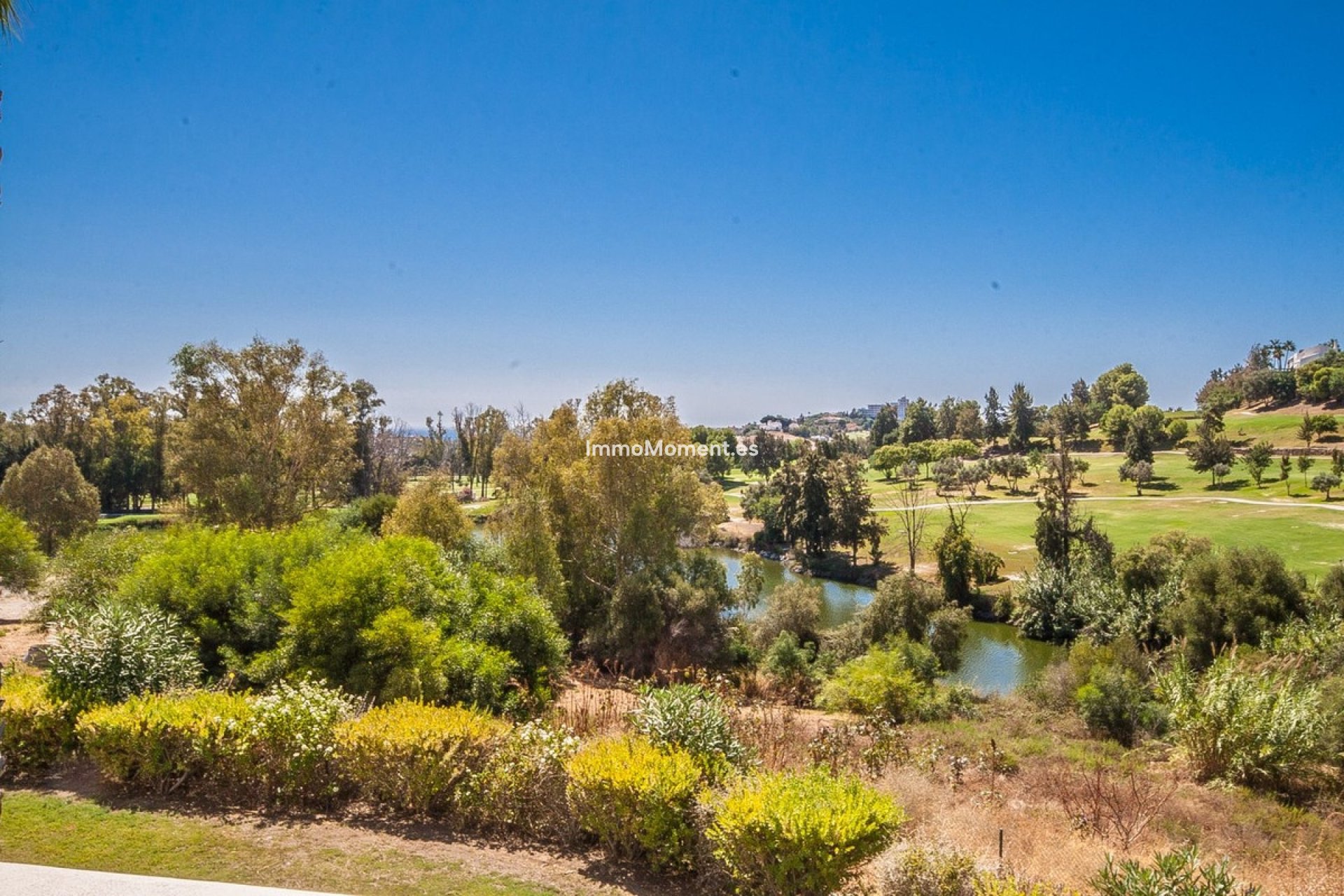 Resale - Apartment - Benahavís - Benahavís Centro