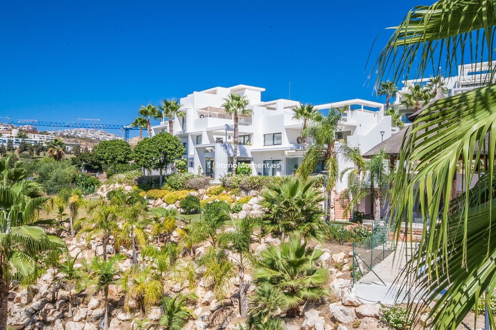 Resale - Apartment - Benahavís - Benahavís Centro