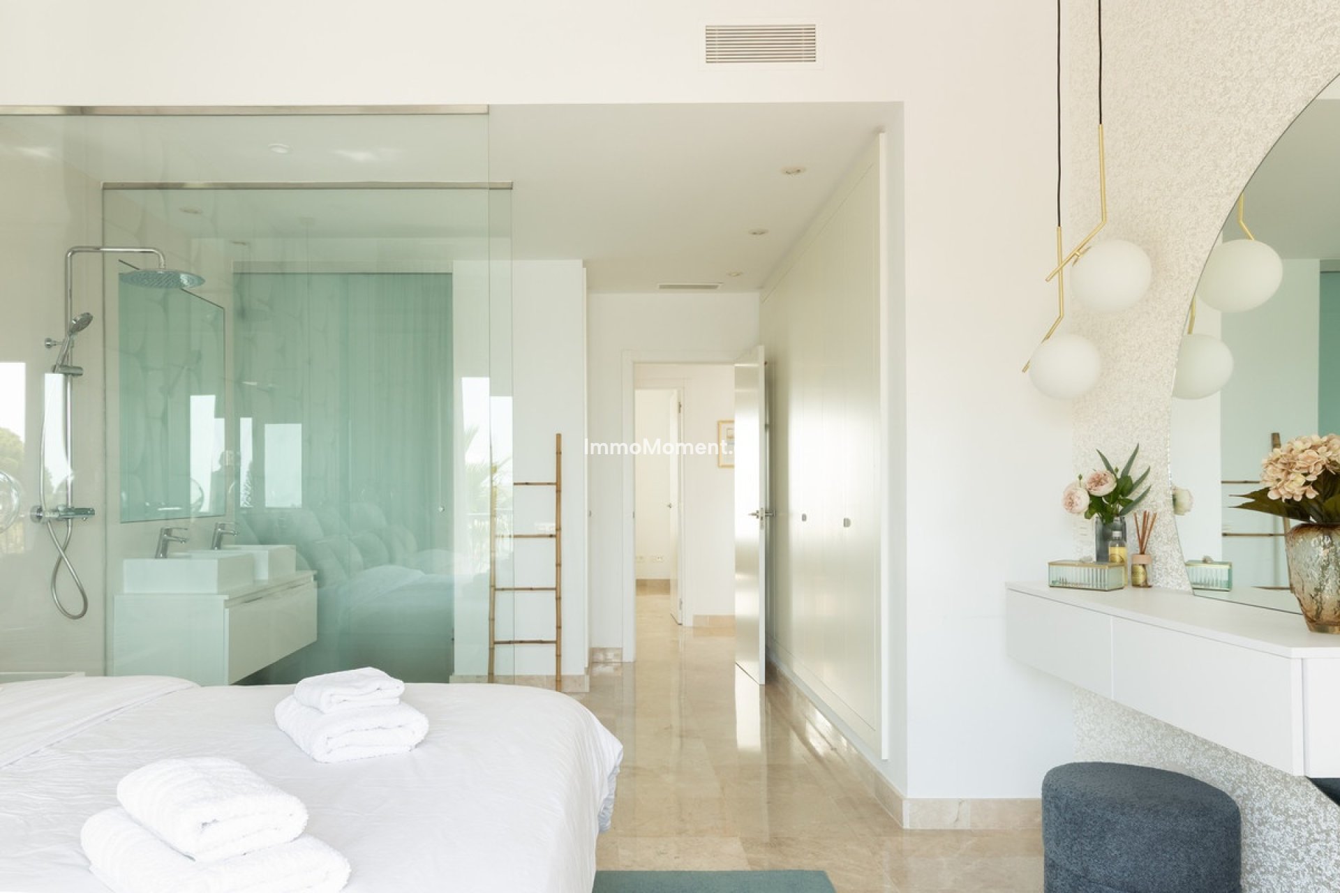 Resale - Apartment - Benahavís - Benahavís Centro