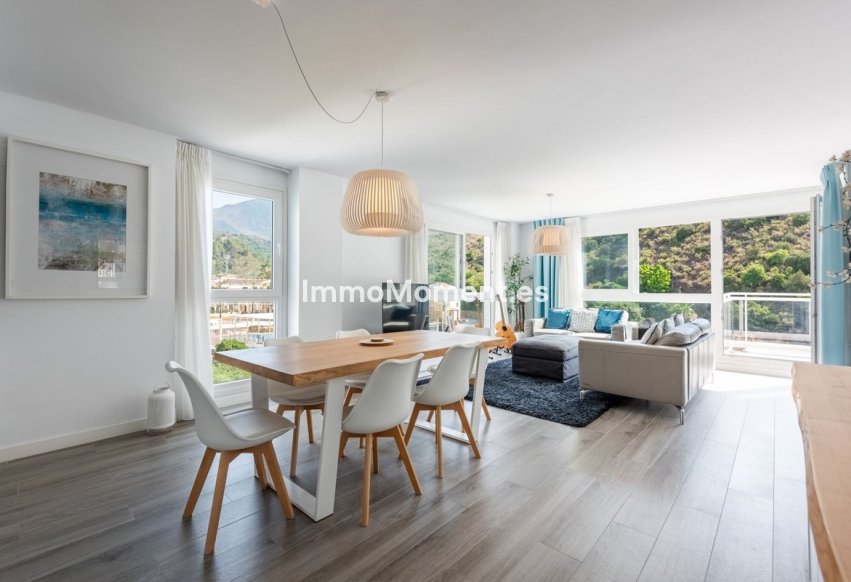 Resale - Apartment - Benahavís - Benahavís Centro