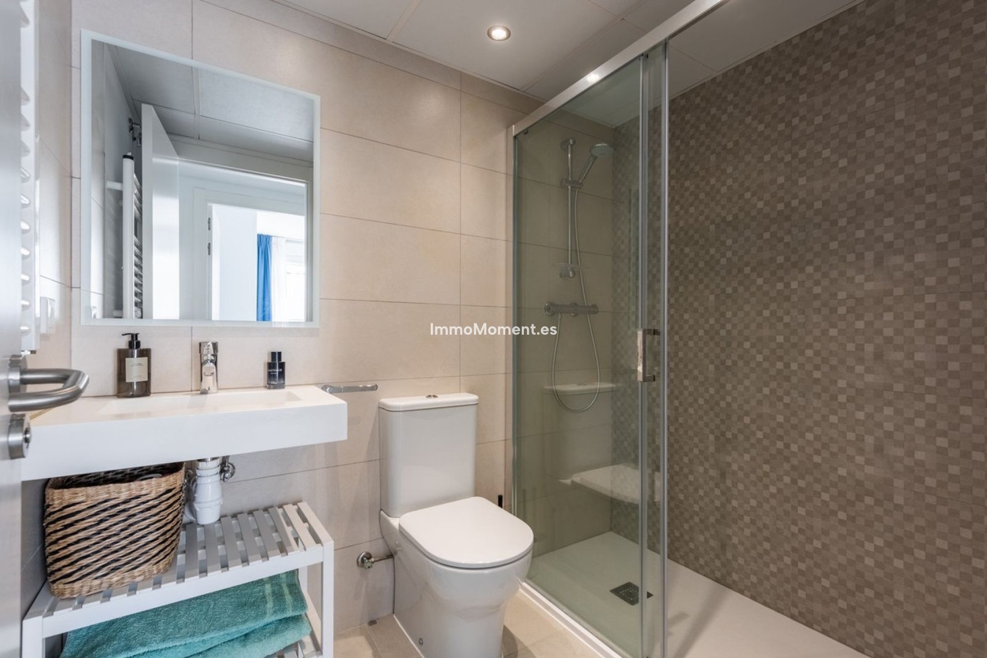Resale - Apartment - Benahavís - Benahavís Centro