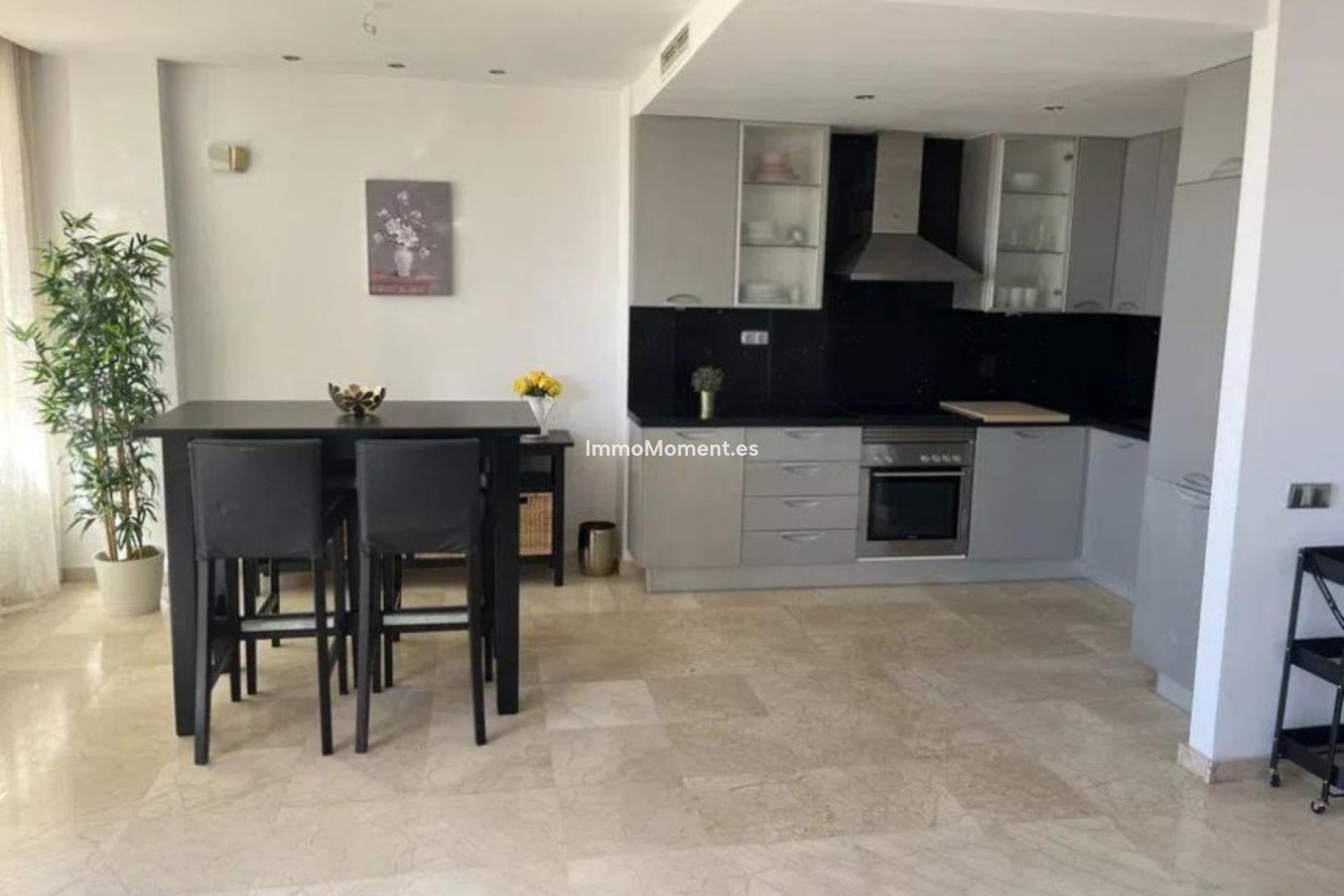 Resale - Apartment - Benahavís - Benahavís Centro