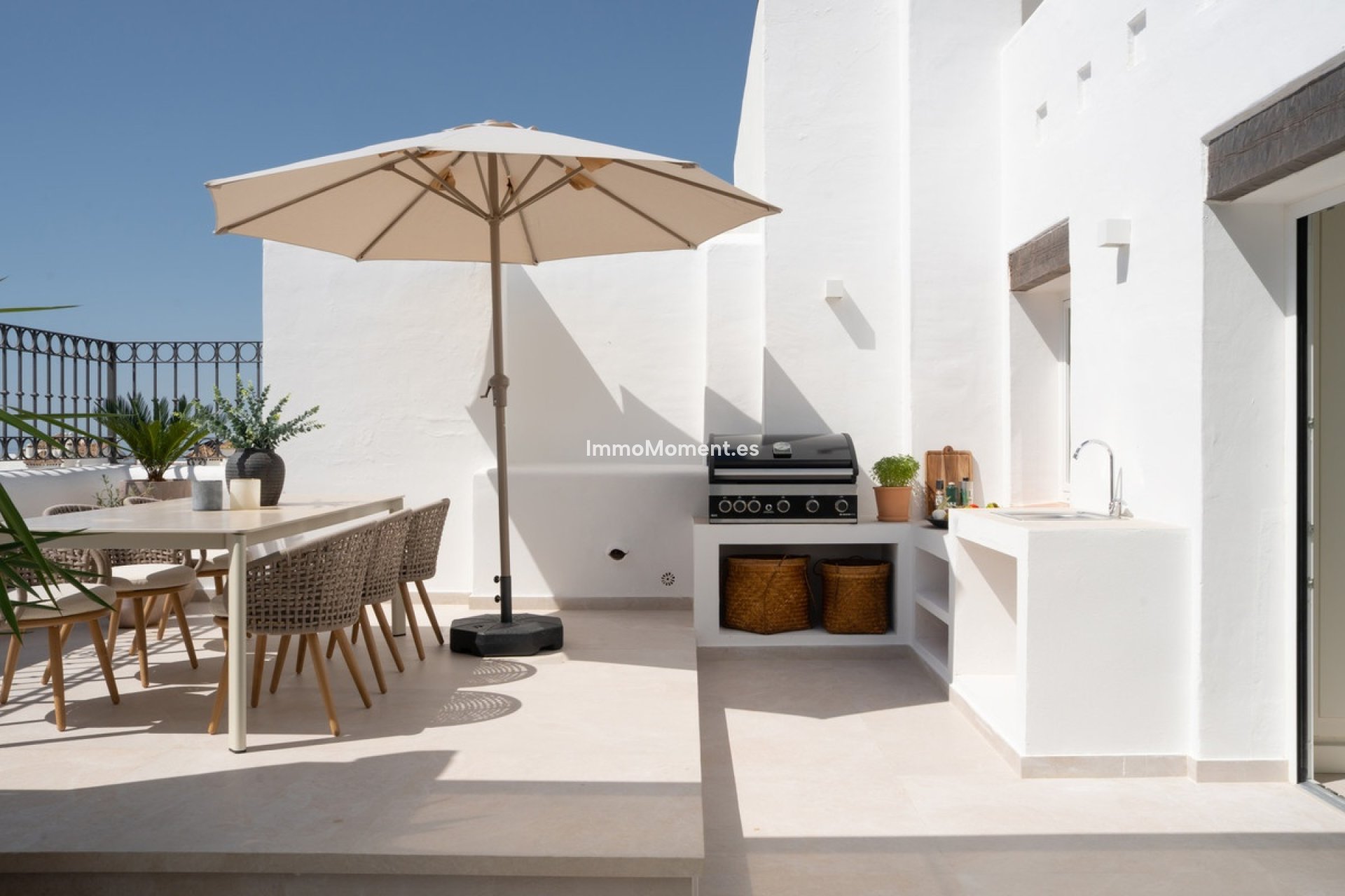 Resale - Apartment - Benahavís - Benahavís Centro
