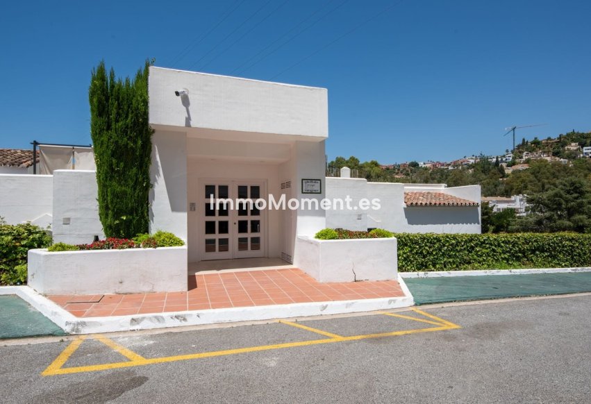 Resale - Apartment - Benahavís - Benahavís Centro