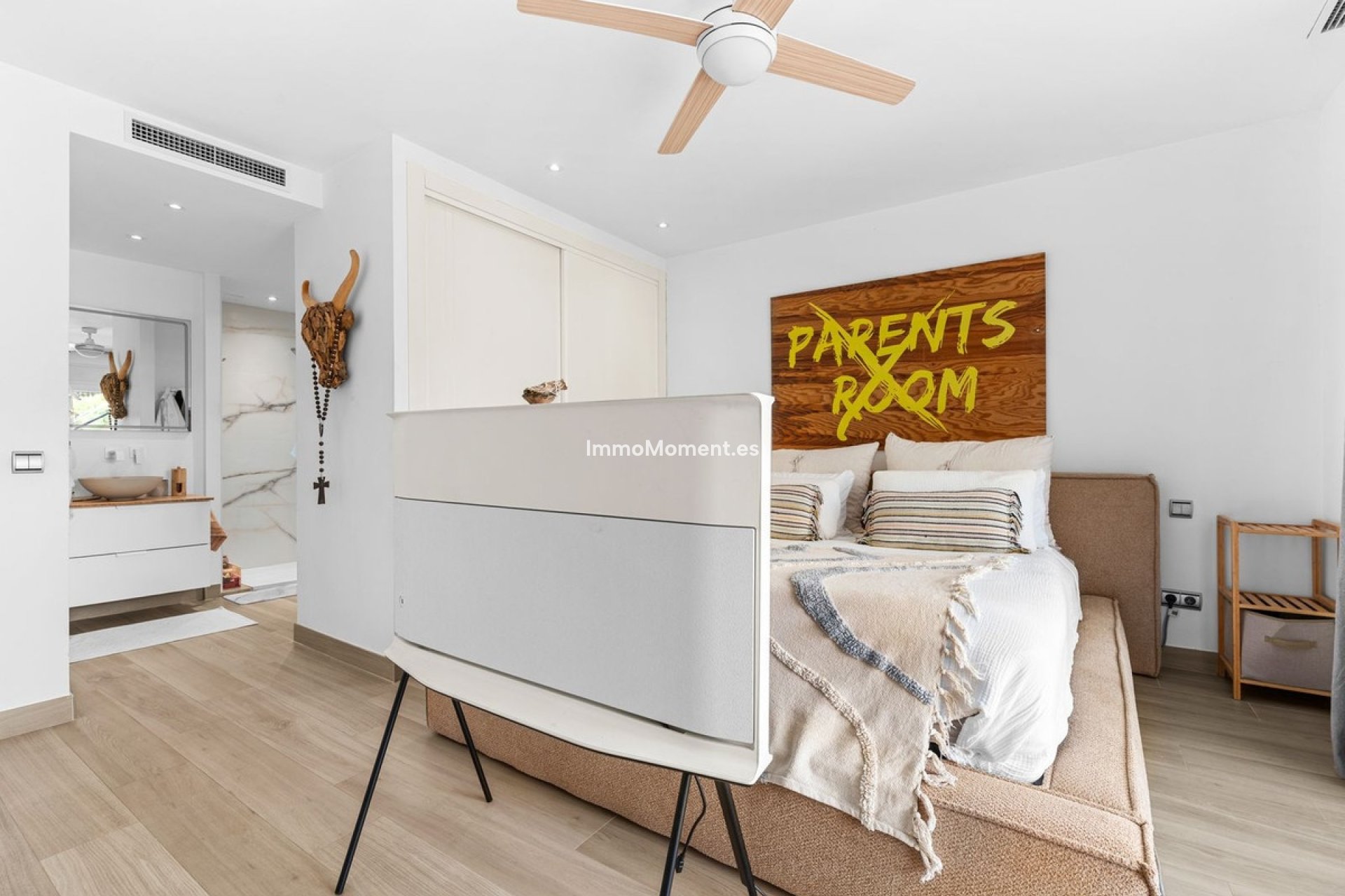 Resale - Apartment - Benahavís - Benahavís Centro
