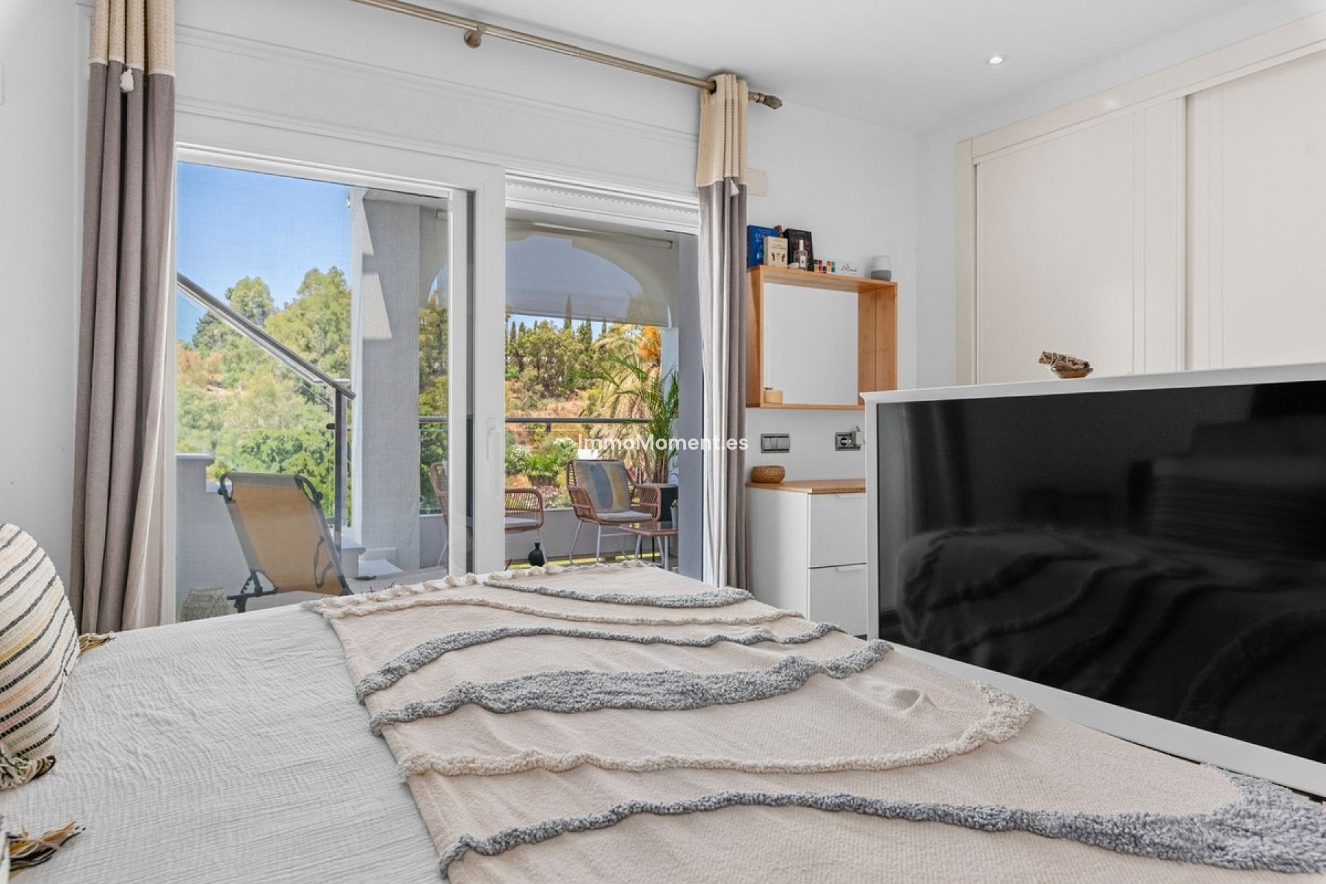 Resale - Apartment - Benahavís - Benahavís Centro