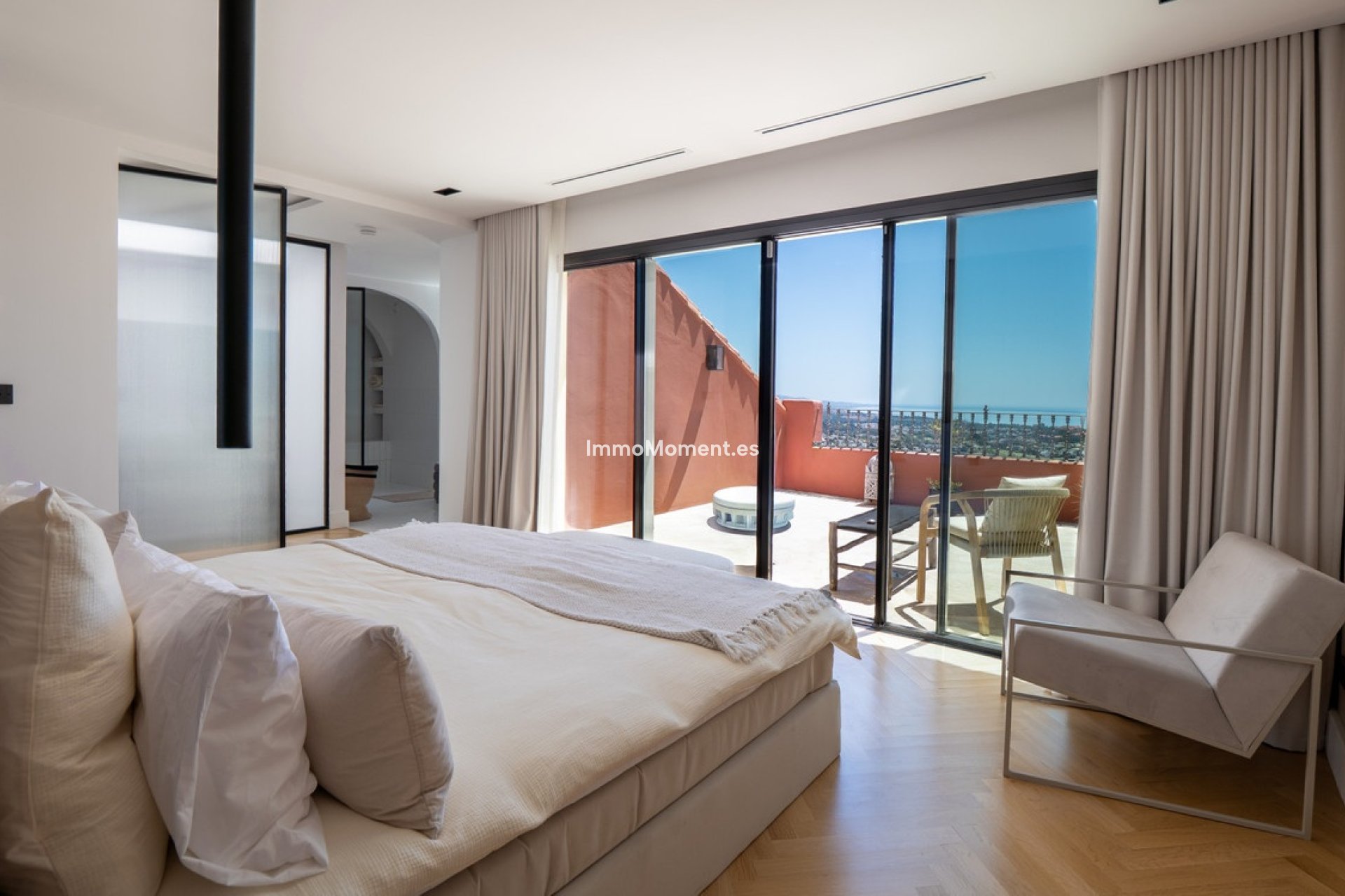 Resale - Apartment - Benahavís - Benahavís Centro