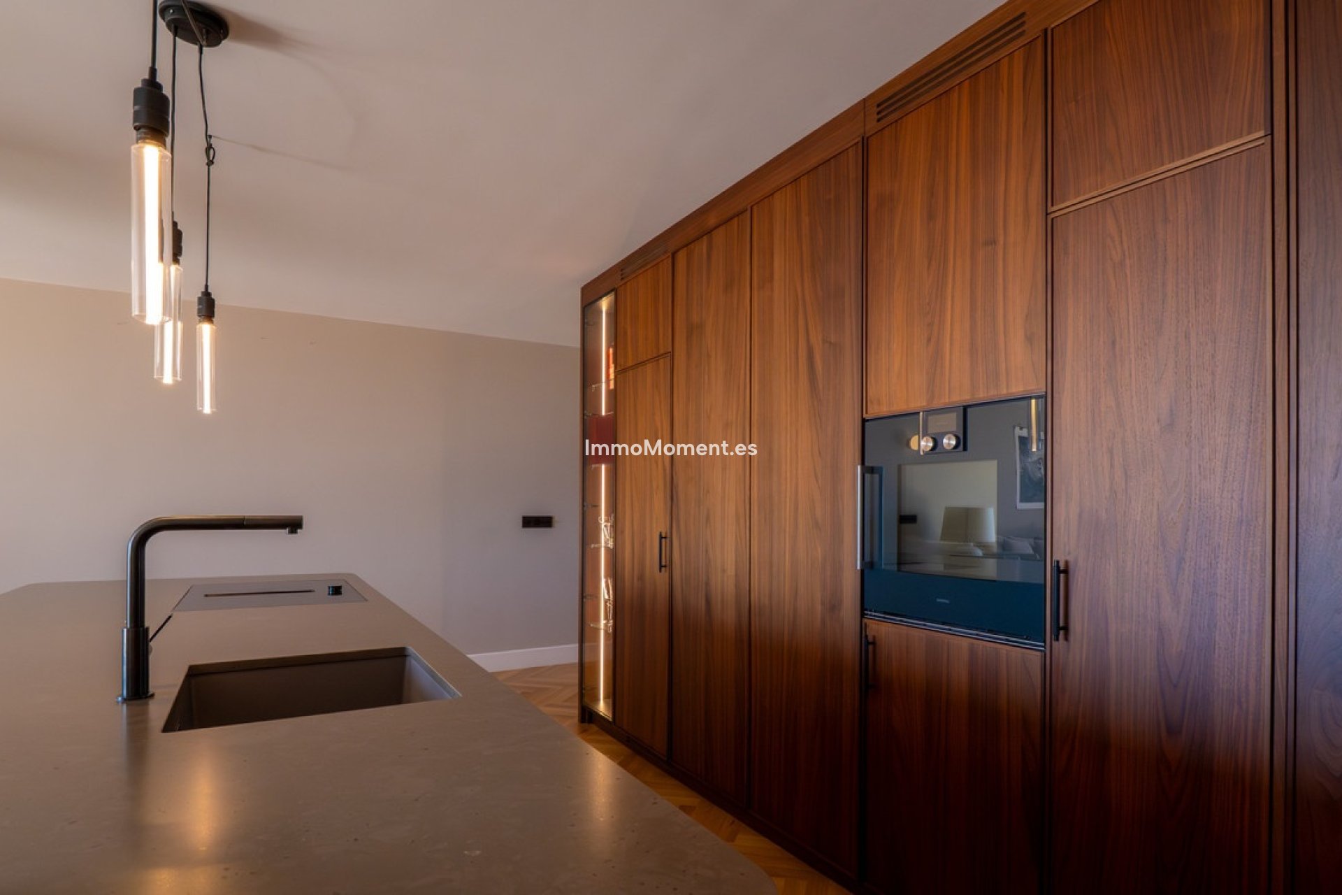Resale - Apartment - Benahavís - Benahavís Centro