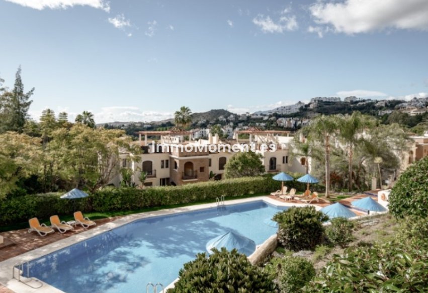 Resale - Apartment - Benahavís - Benahavís Centro