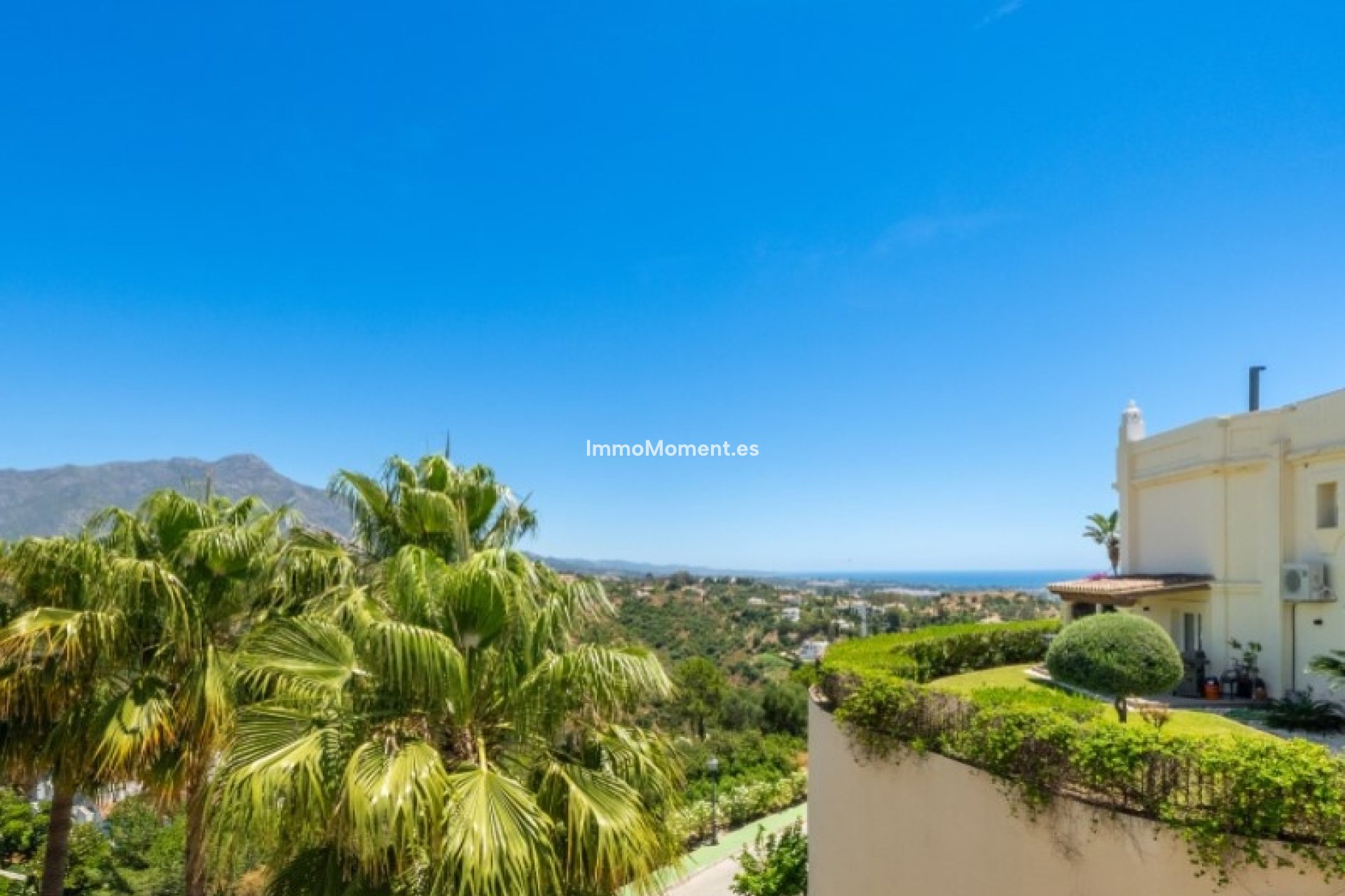 Resale - Apartment - Benahavís - La Quinta