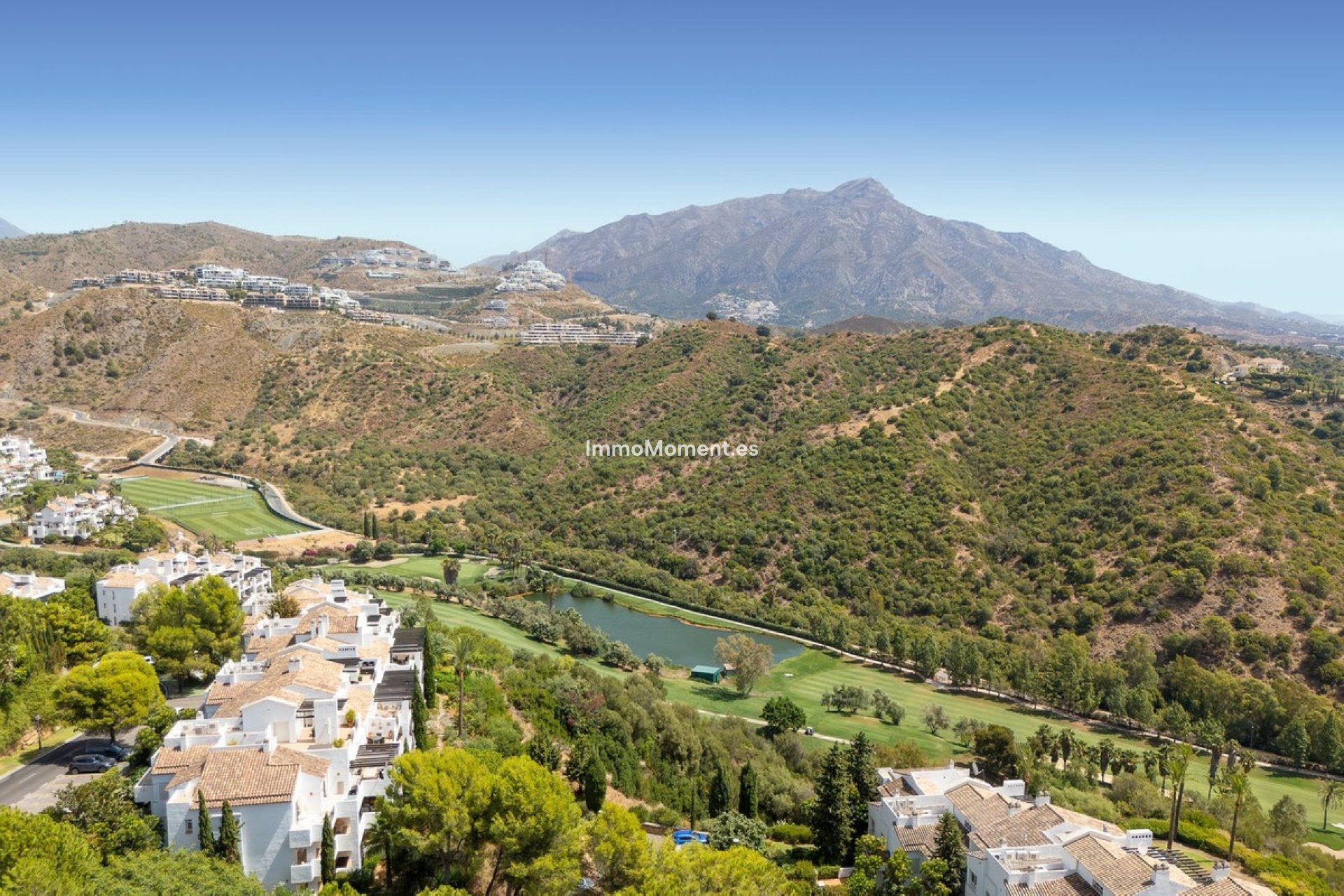 Resale - Apartment - Benahavís - La Quinta