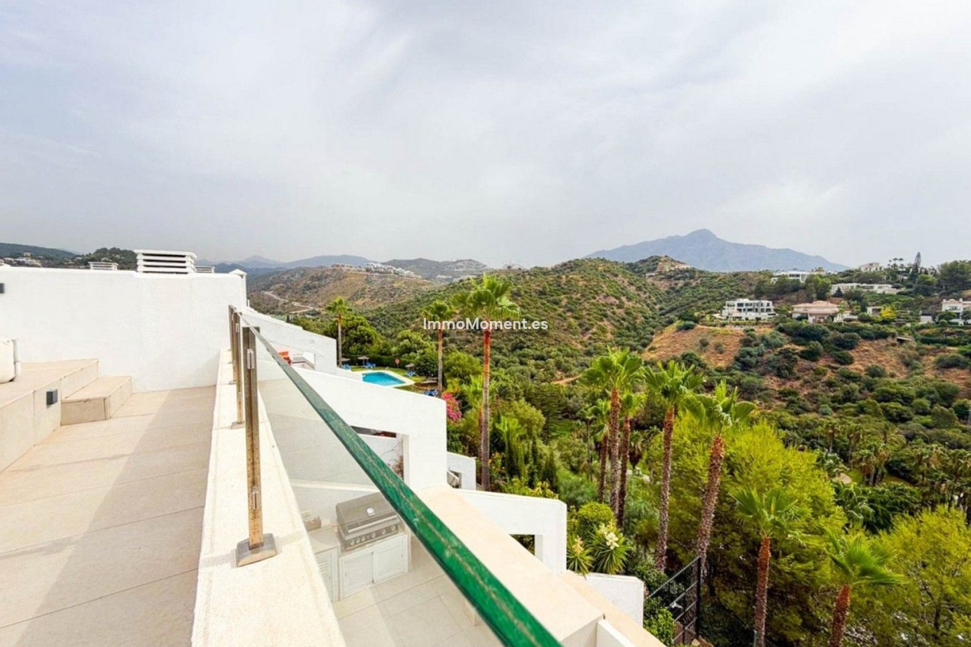 Resale - Apartment - Benahavís - La Quinta