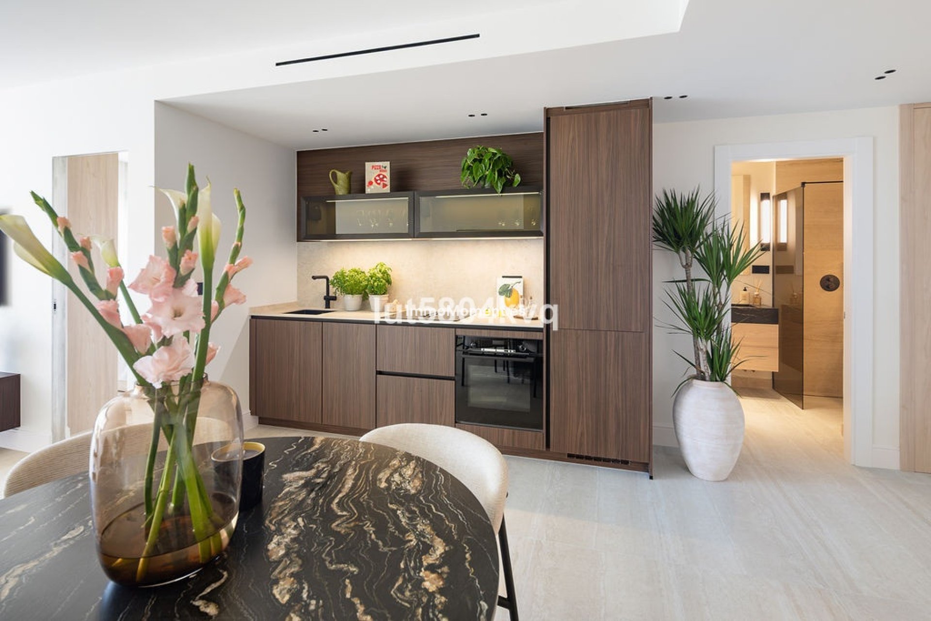 Resale - Apartment - Benahavís - La Quinta