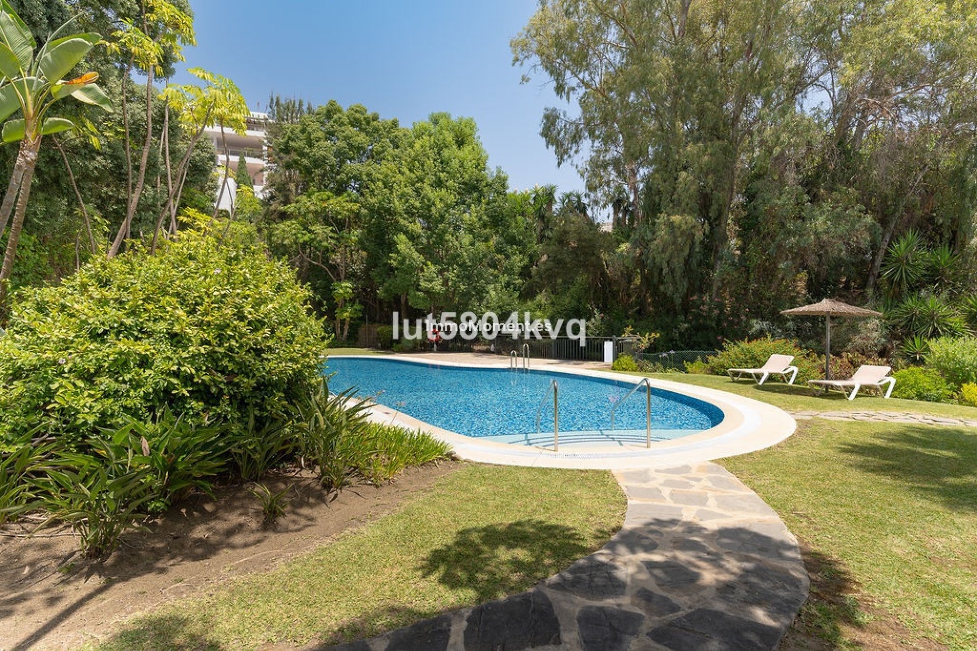 Resale - Apartment - Benahavís - La Quinta