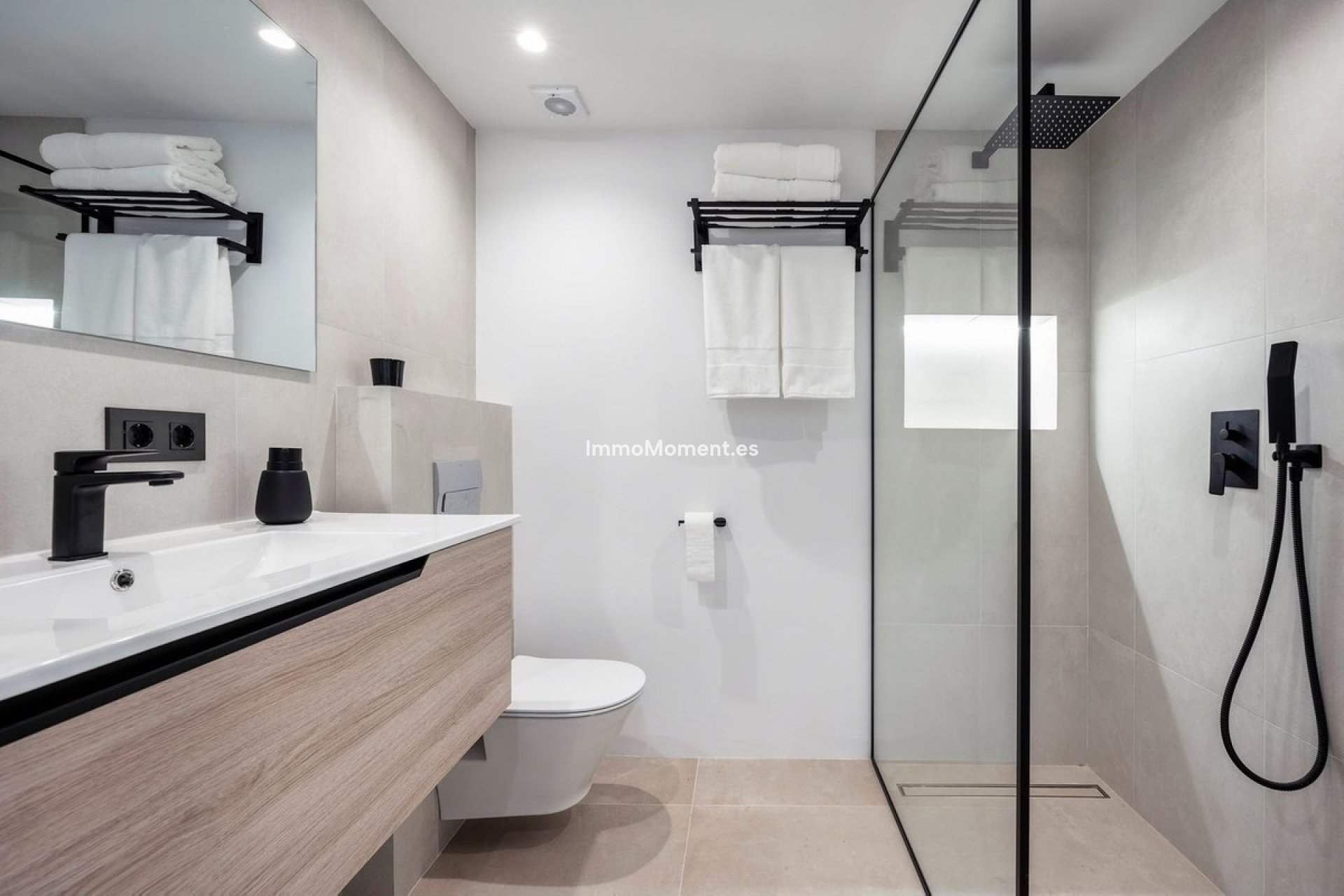 Resale - Apartment - Benahavís - La Quinta