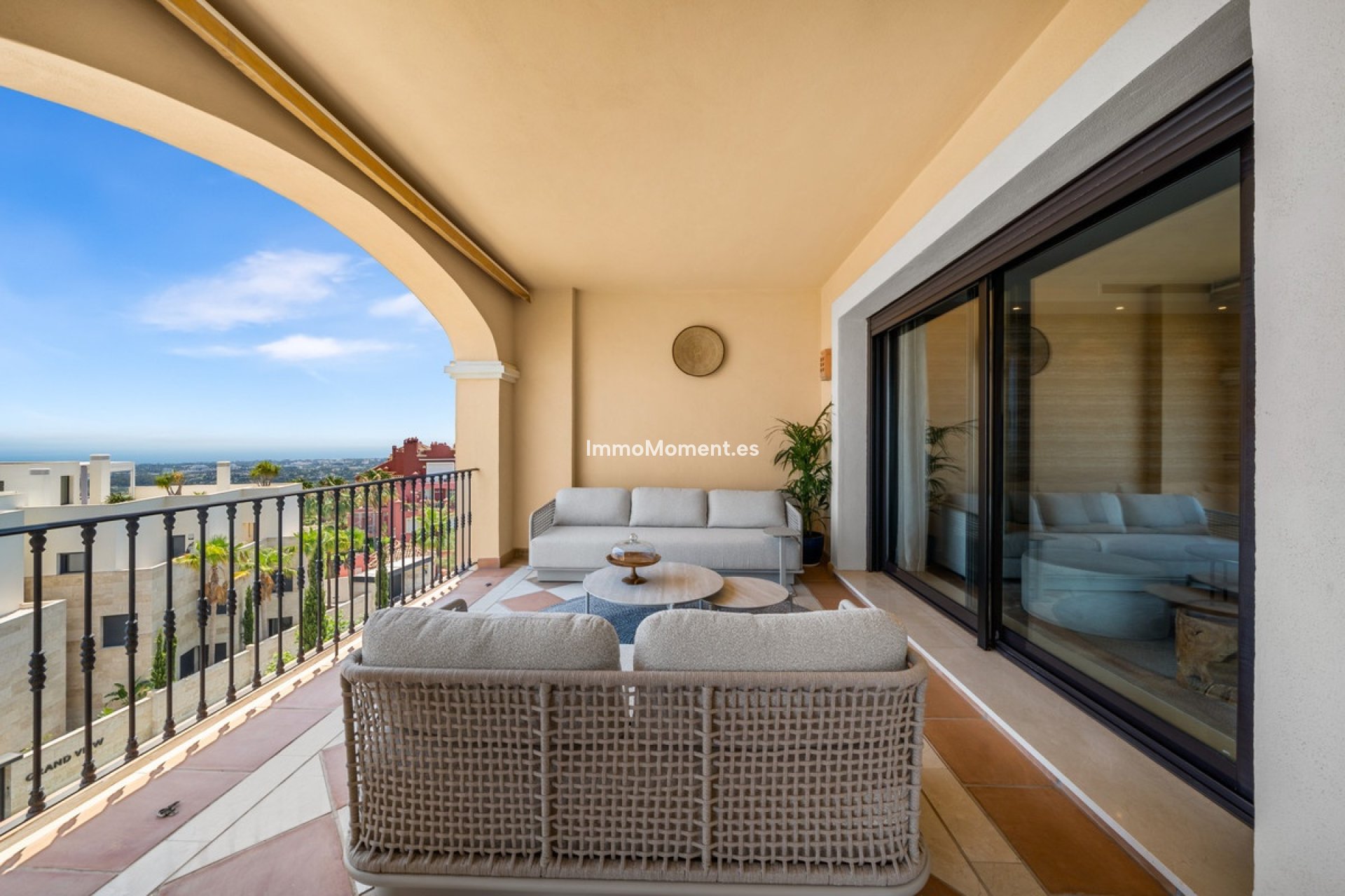 Resale - Apartment - Benahavís - La Quinta