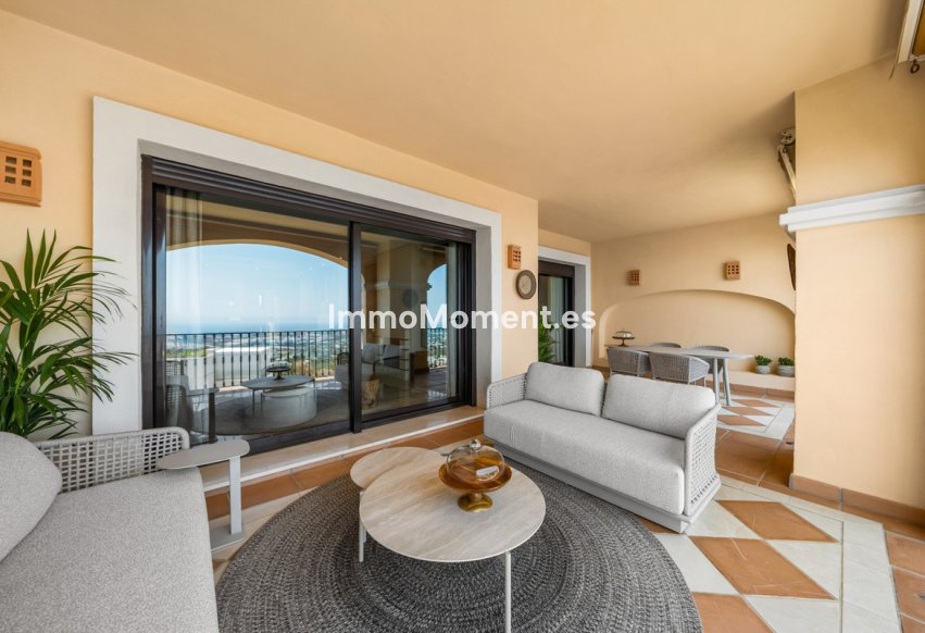 Resale - Apartment - Benahavís - La Quinta