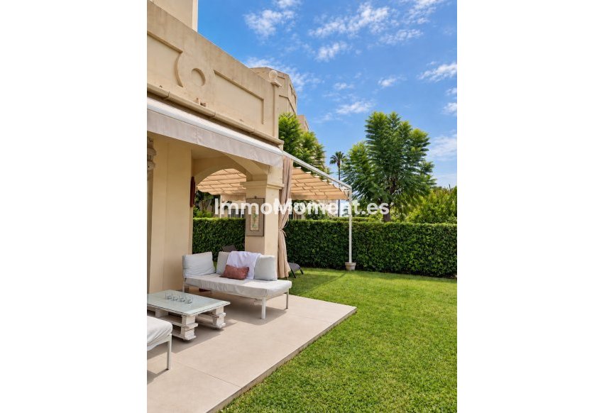 Resale - Apartment - Benahavís - La Quinta