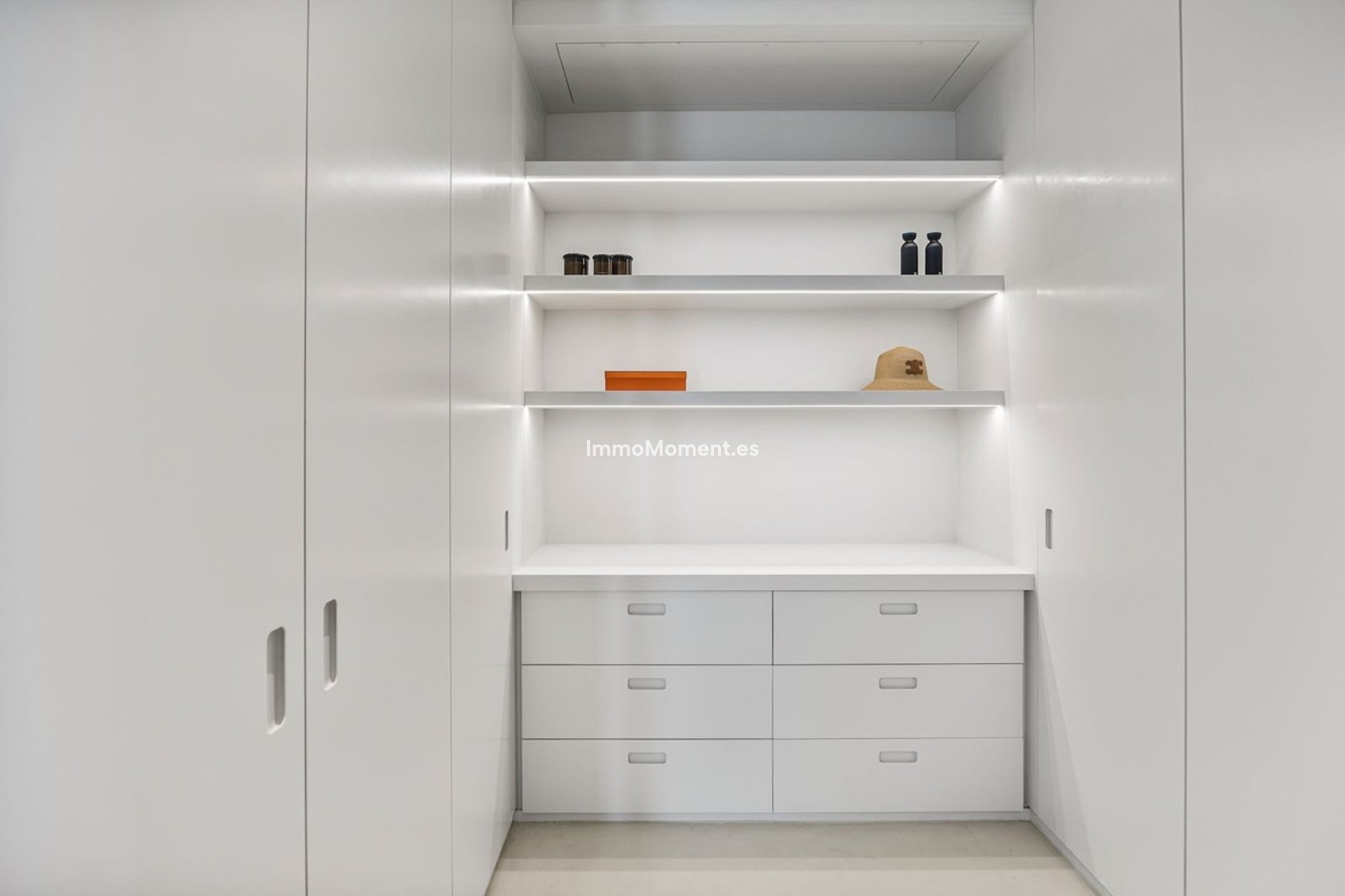 Resale - Apartment - Benahavís - La Quinta