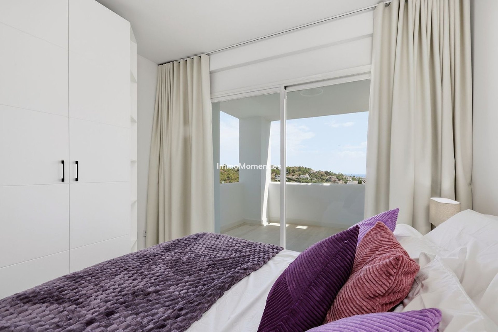 Resale - Apartment - Benahavís - La Quinta