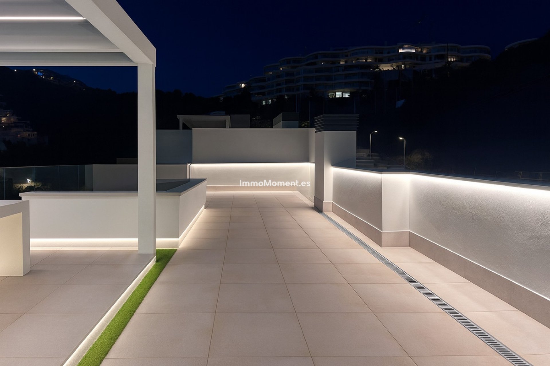 Resale - Apartment - Benahavís - La Quinta