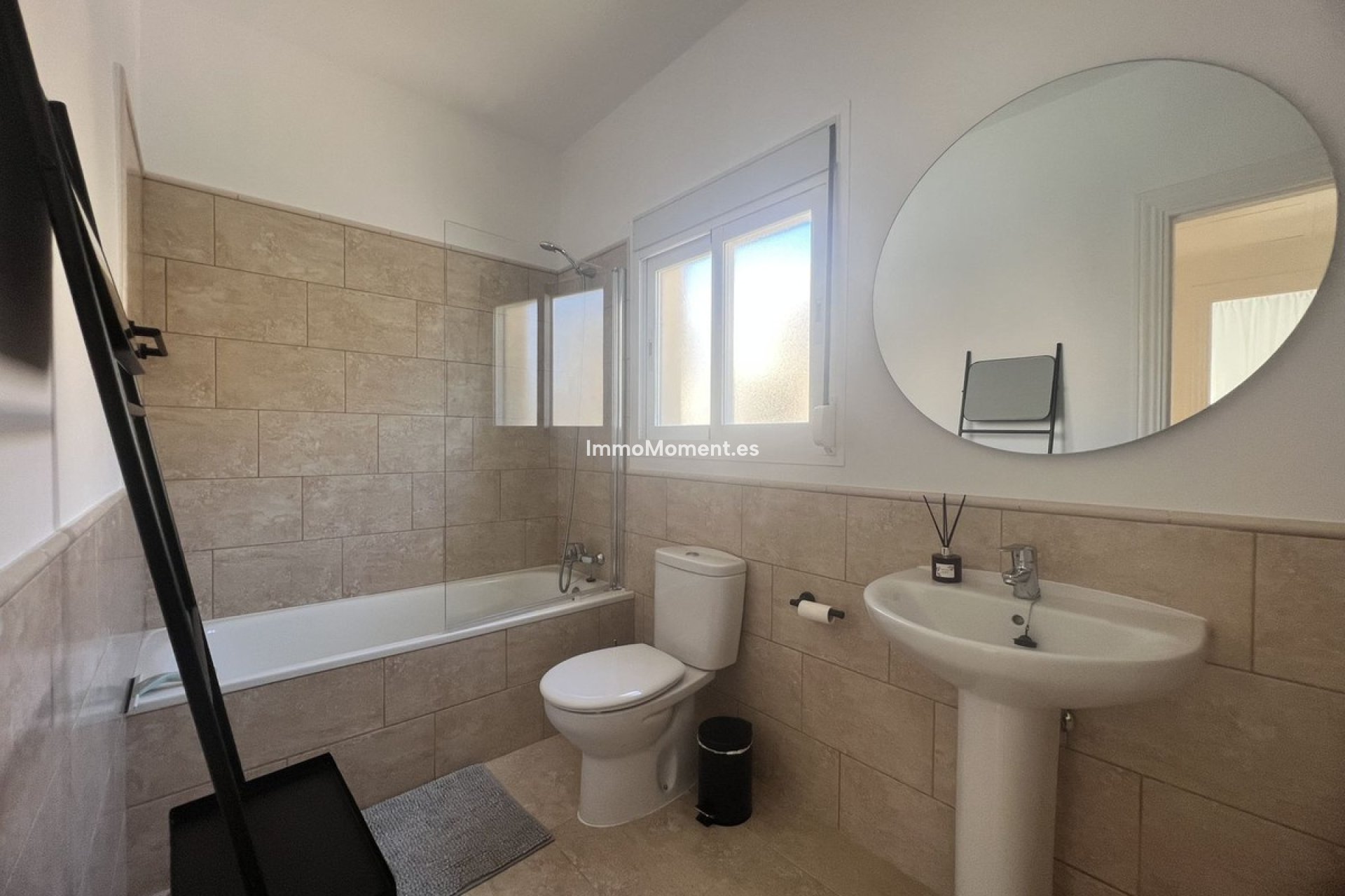 Resale - Apartment - Benahavís - La Quinta
