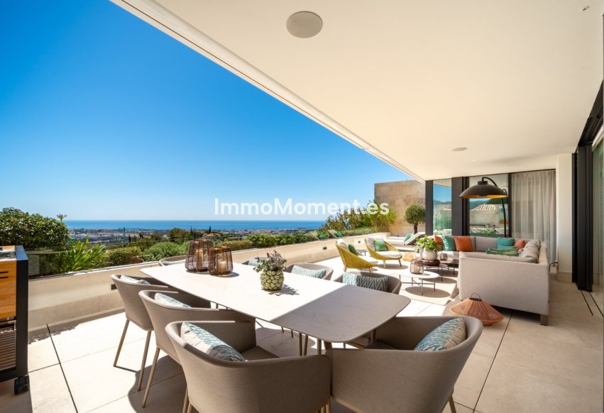 Resale - Apartment - Benahavís - La Quinta