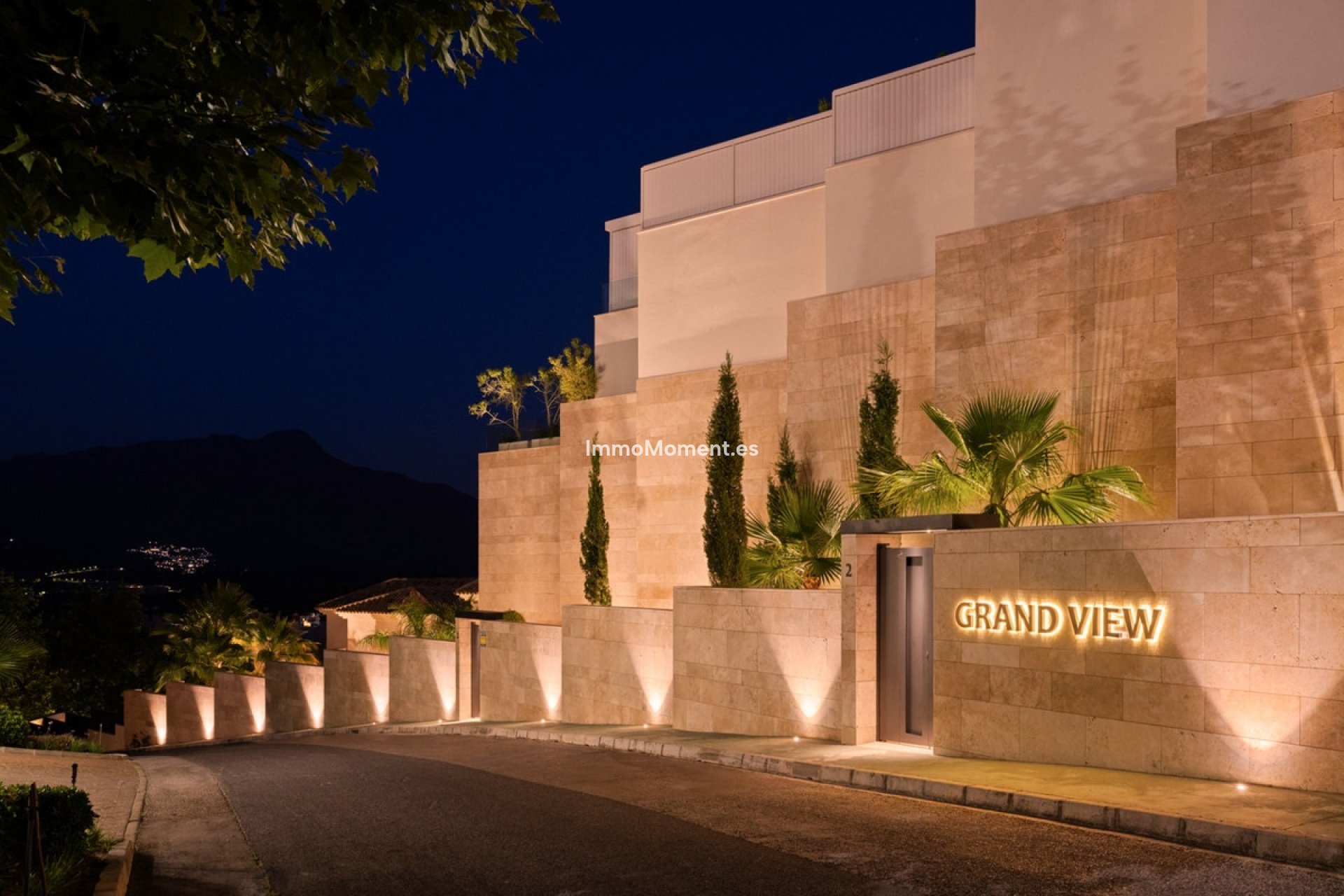 Resale - Apartment - Benahavís - La Quinta