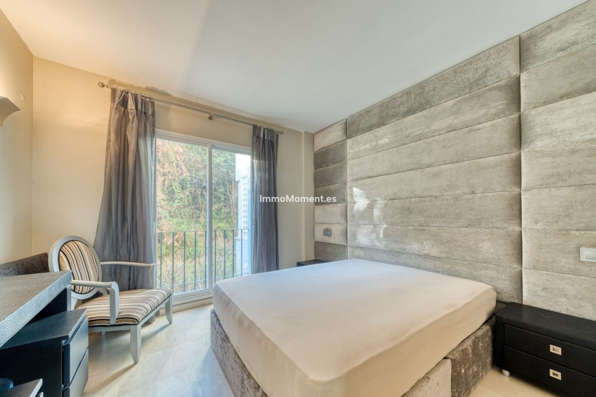 Resale - Apartment - Benahavís - La Quinta