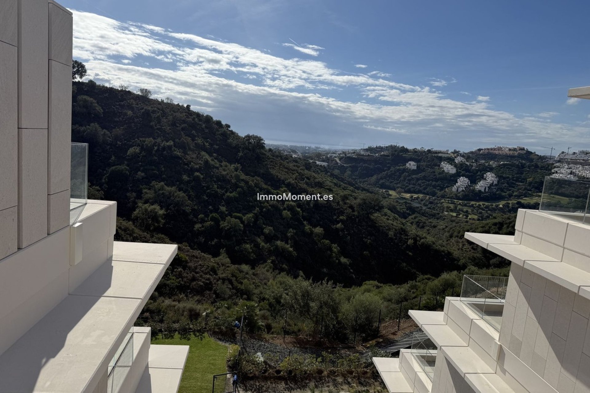 Resale - Apartment - Benahavís - La Quinta