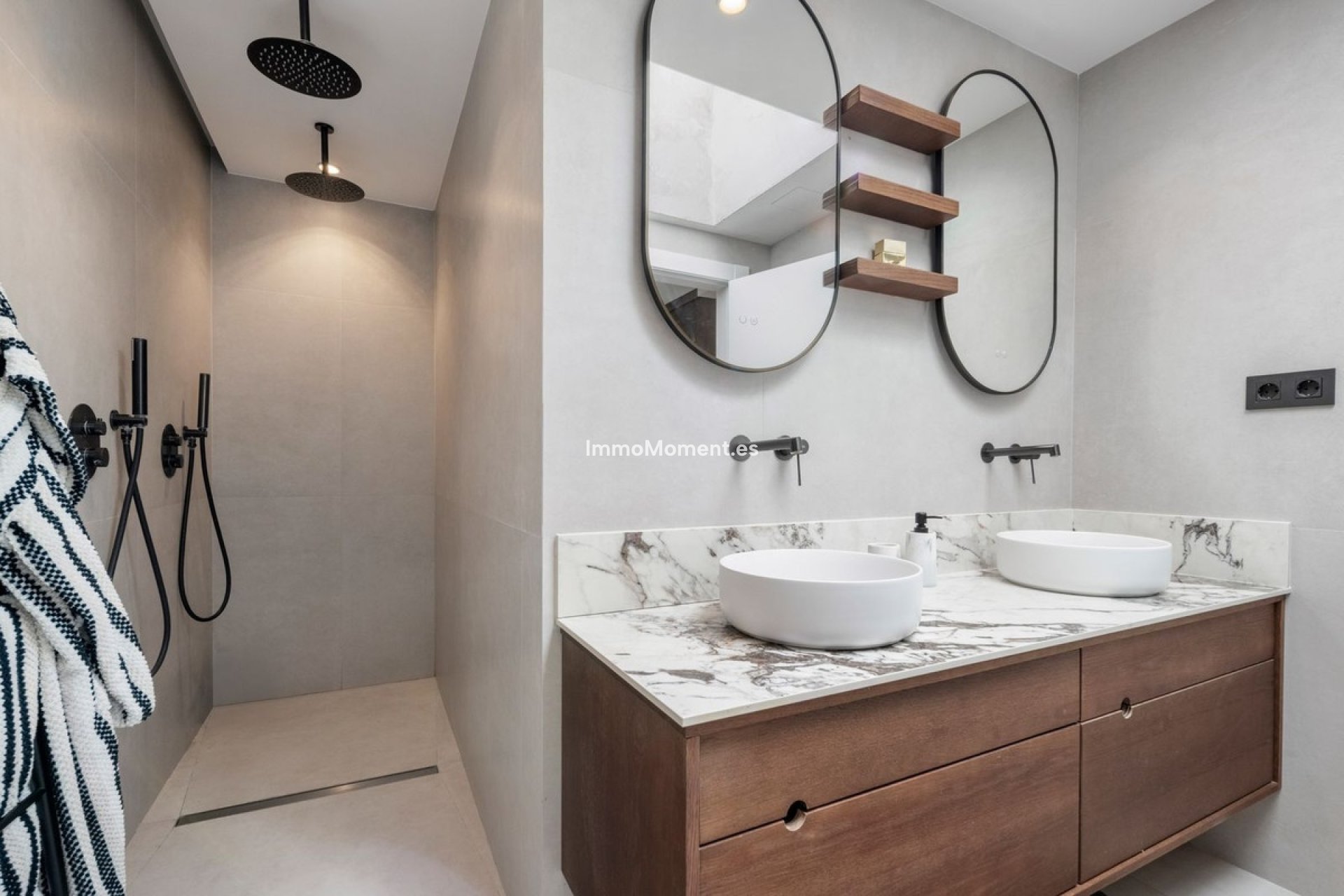 Resale - Apartment - Benahavís - La Quinta