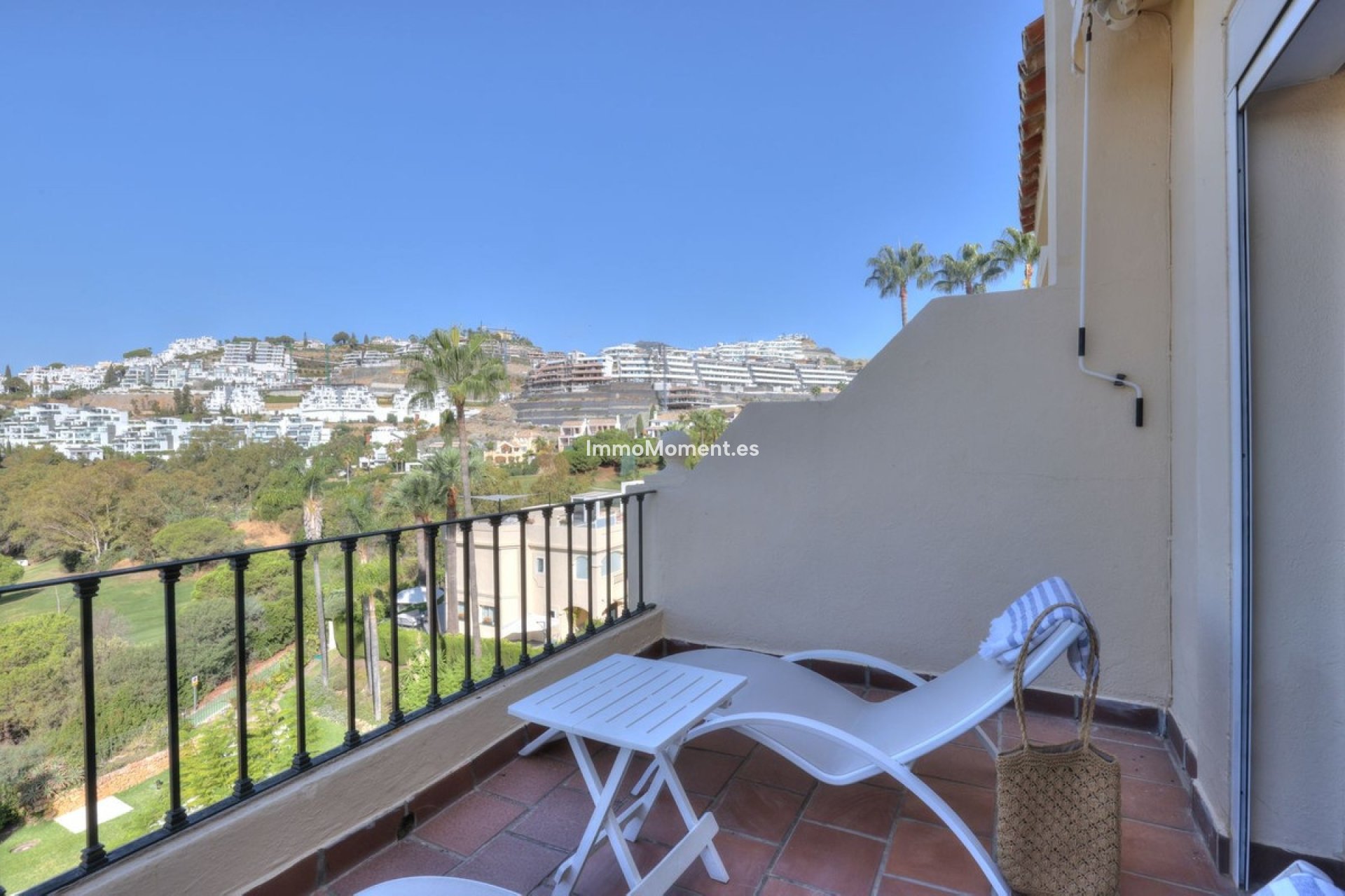 Resale - Apartment - Benahavís - La Quinta