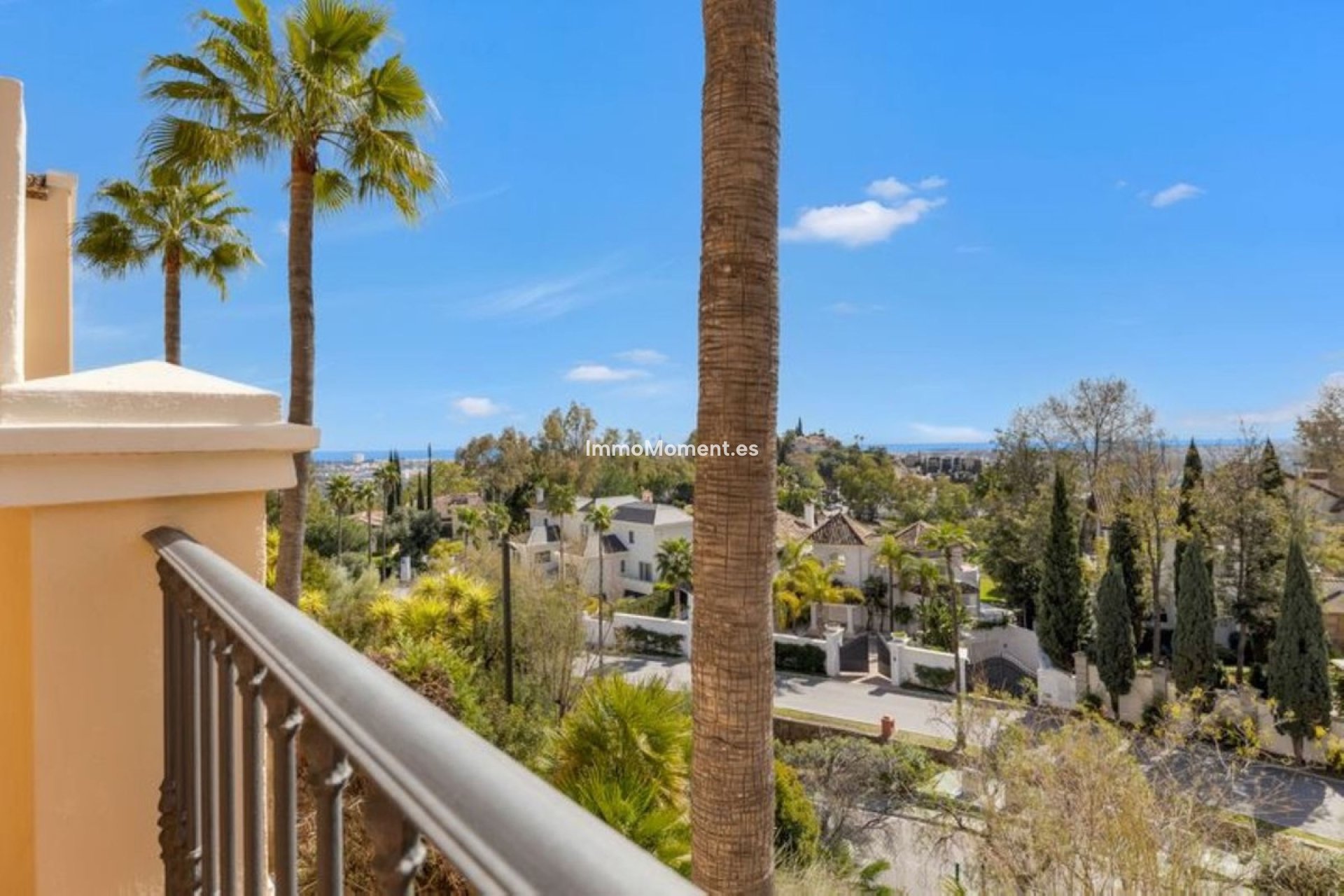 Resale - Apartment - Benahavís - La Quinta