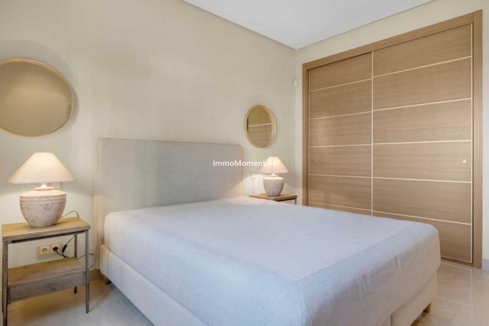 Resale - Apartment - Benahavís - La Quinta