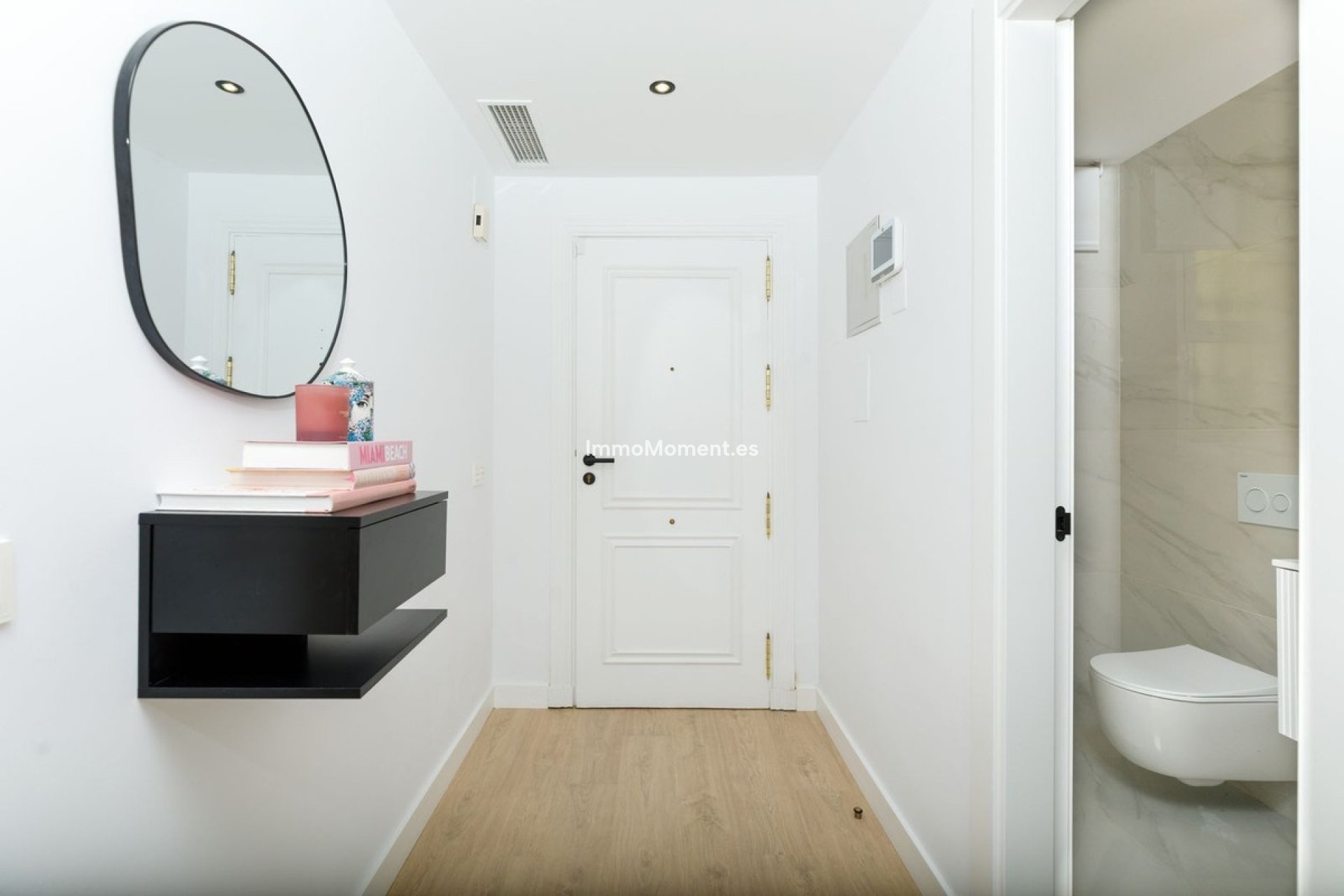 Resale - Apartment - Benahavís - La Quinta