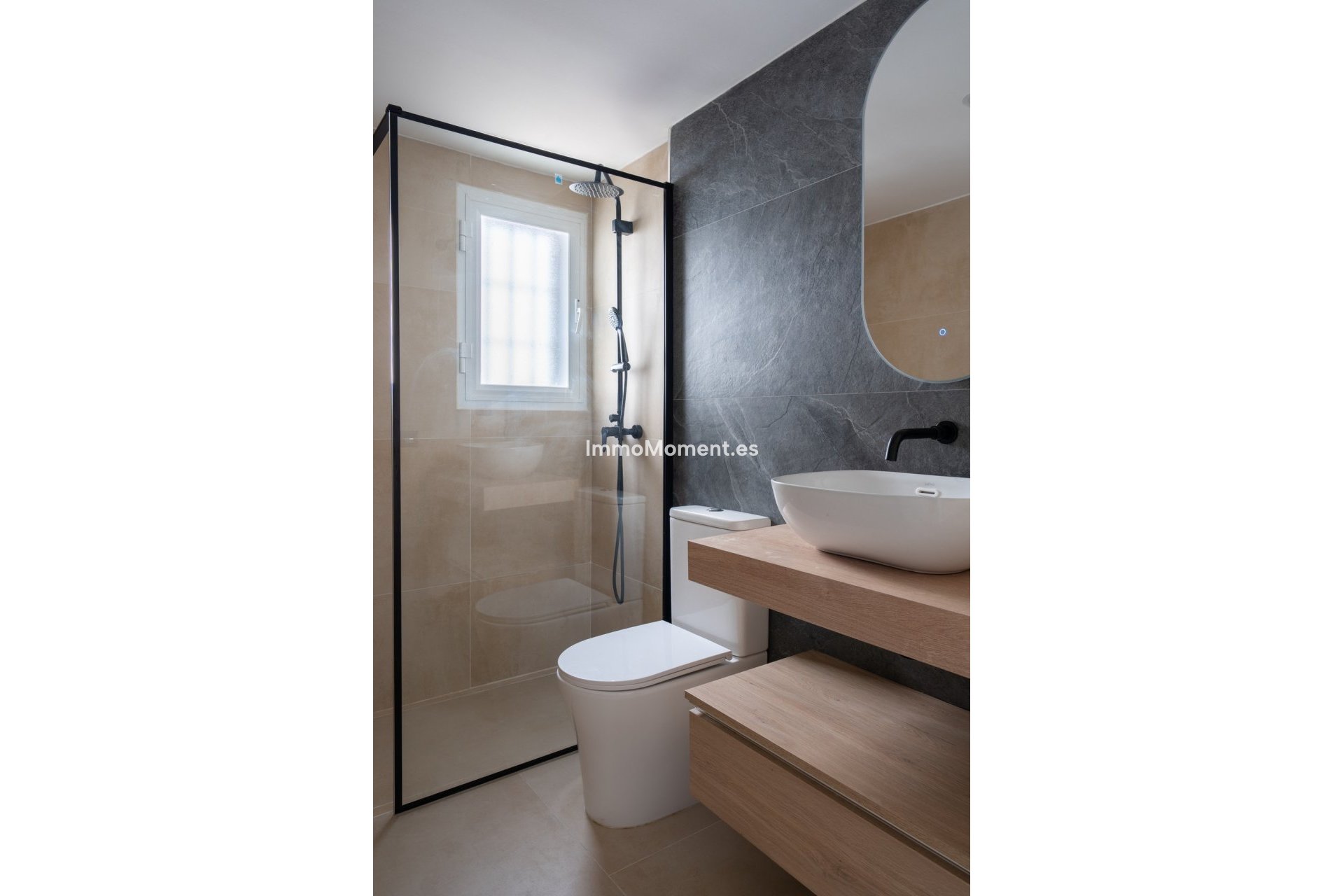 Resale - Apartment - Benahavís - La Quinta