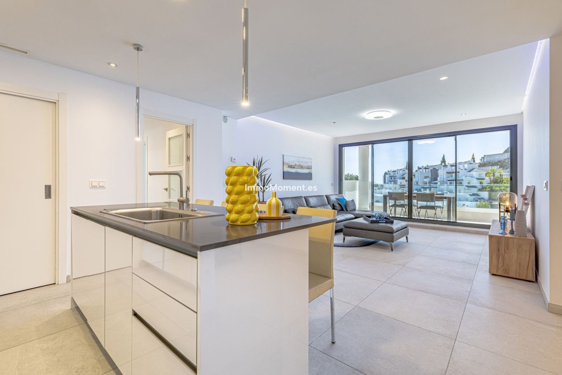 Resale - Apartment - Benahavís - La Quinta