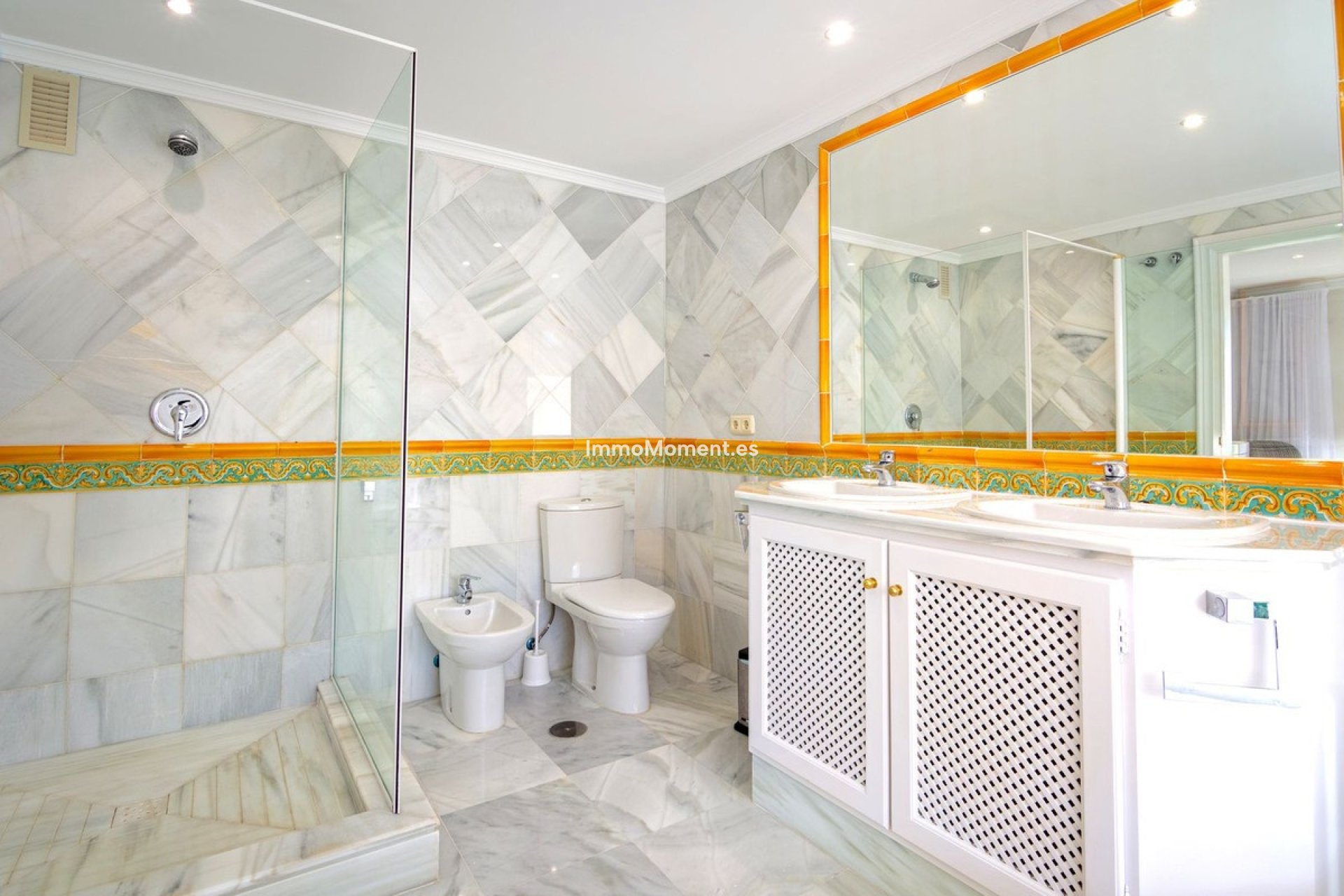 Resale - Apartment - Benahavís - La Quinta