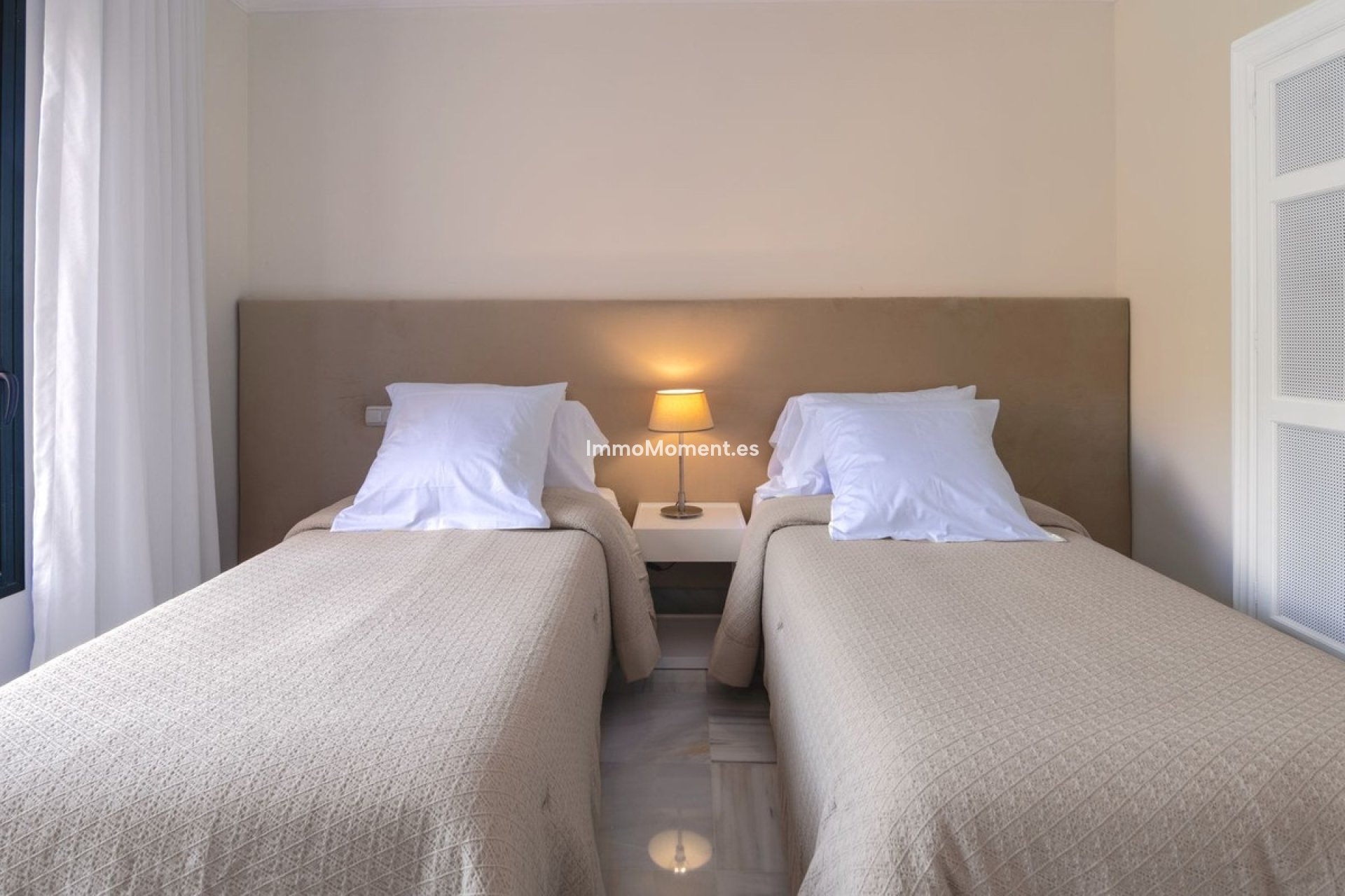 Resale - Apartment - Benahavís - La Quinta