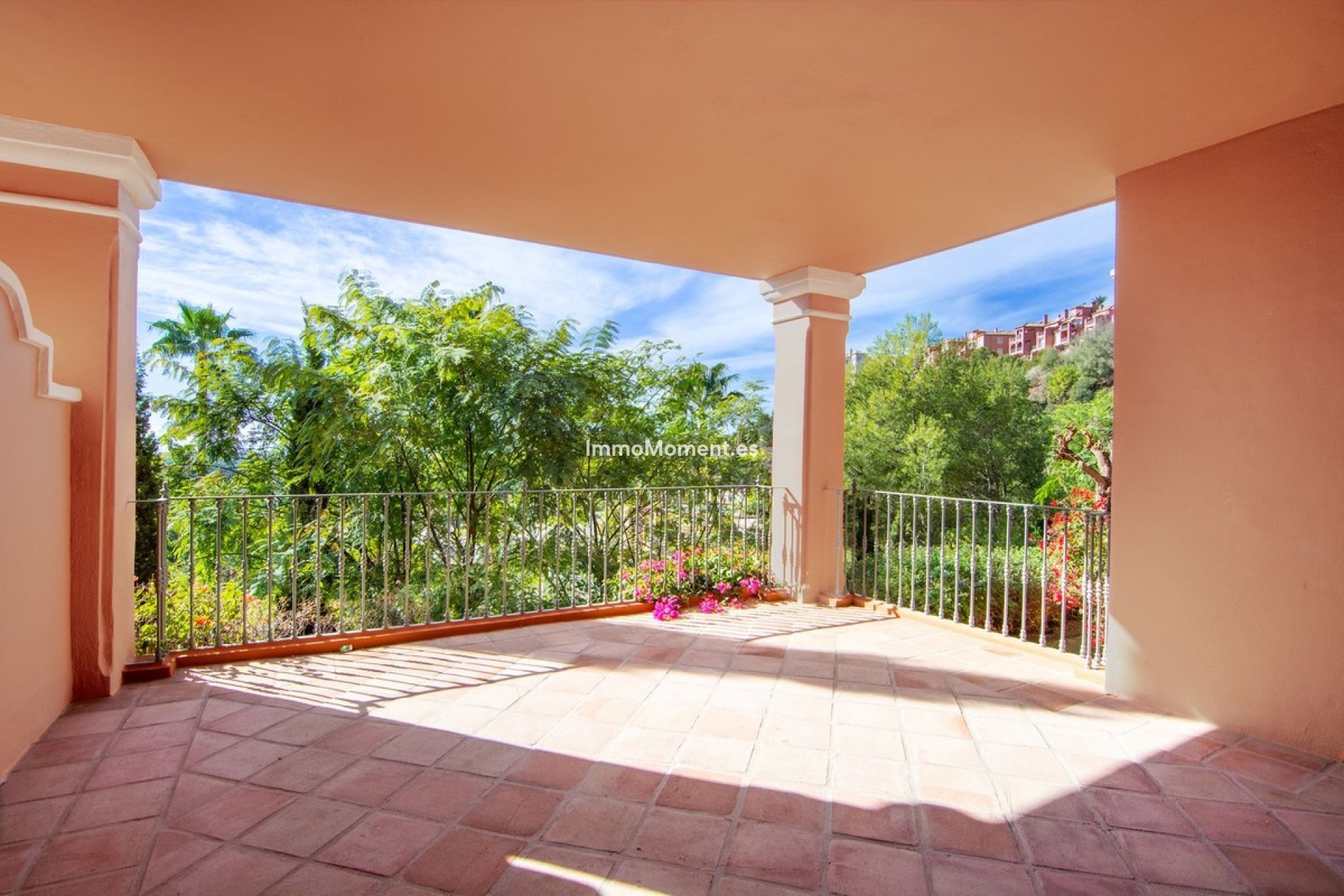 Resale - Apartment - Benahavís - La Quinta