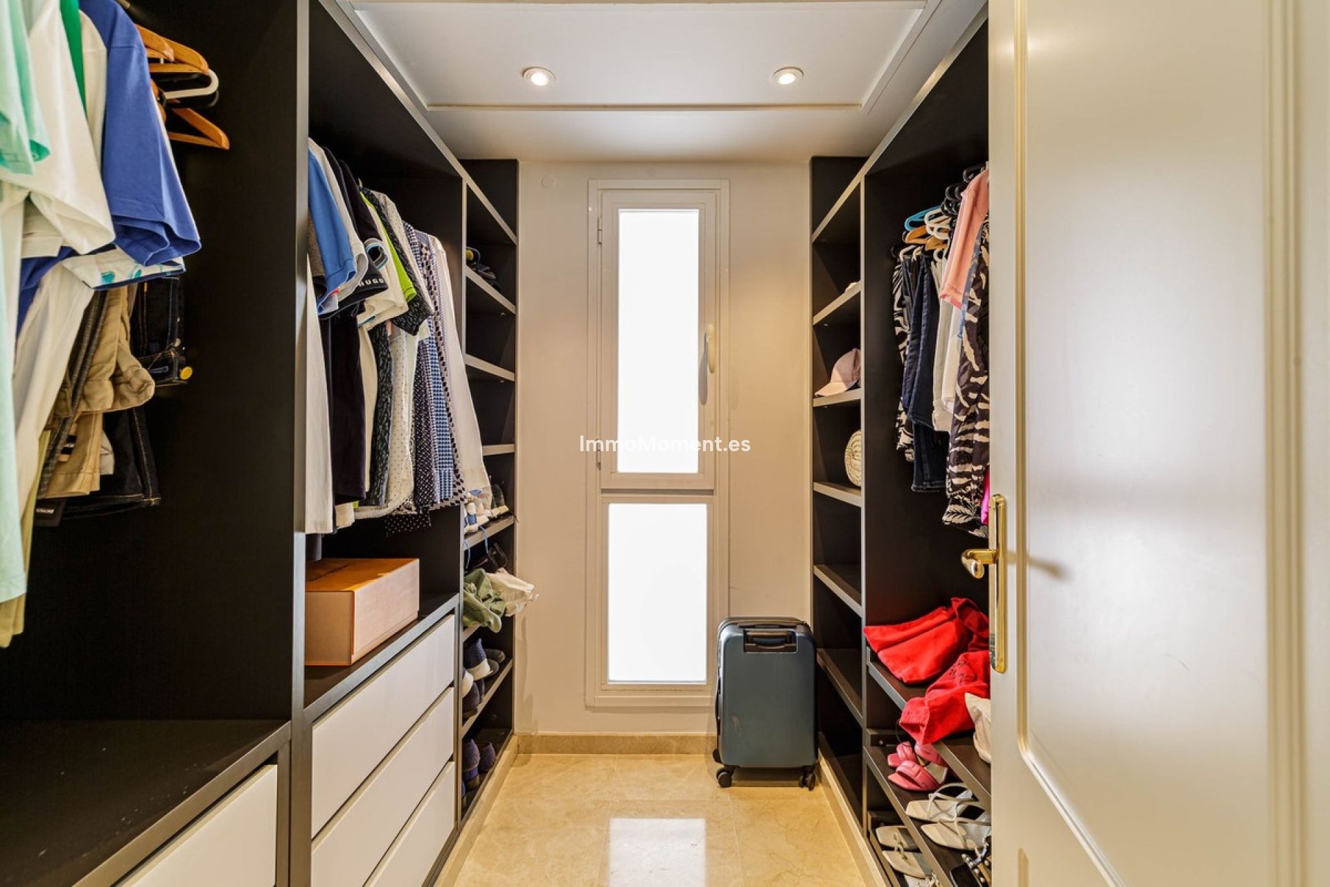 Resale - Apartment - Benahavís - La Quinta