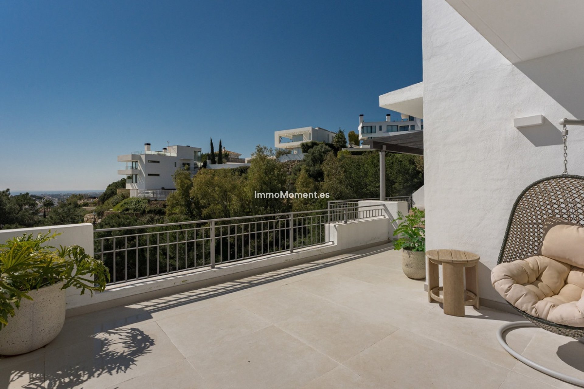 Resale - Apartment - Benahavís - La Quinta