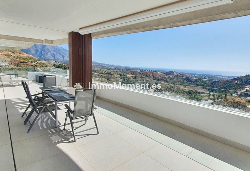 Resale - Apartment - Benahavís - La Quinta