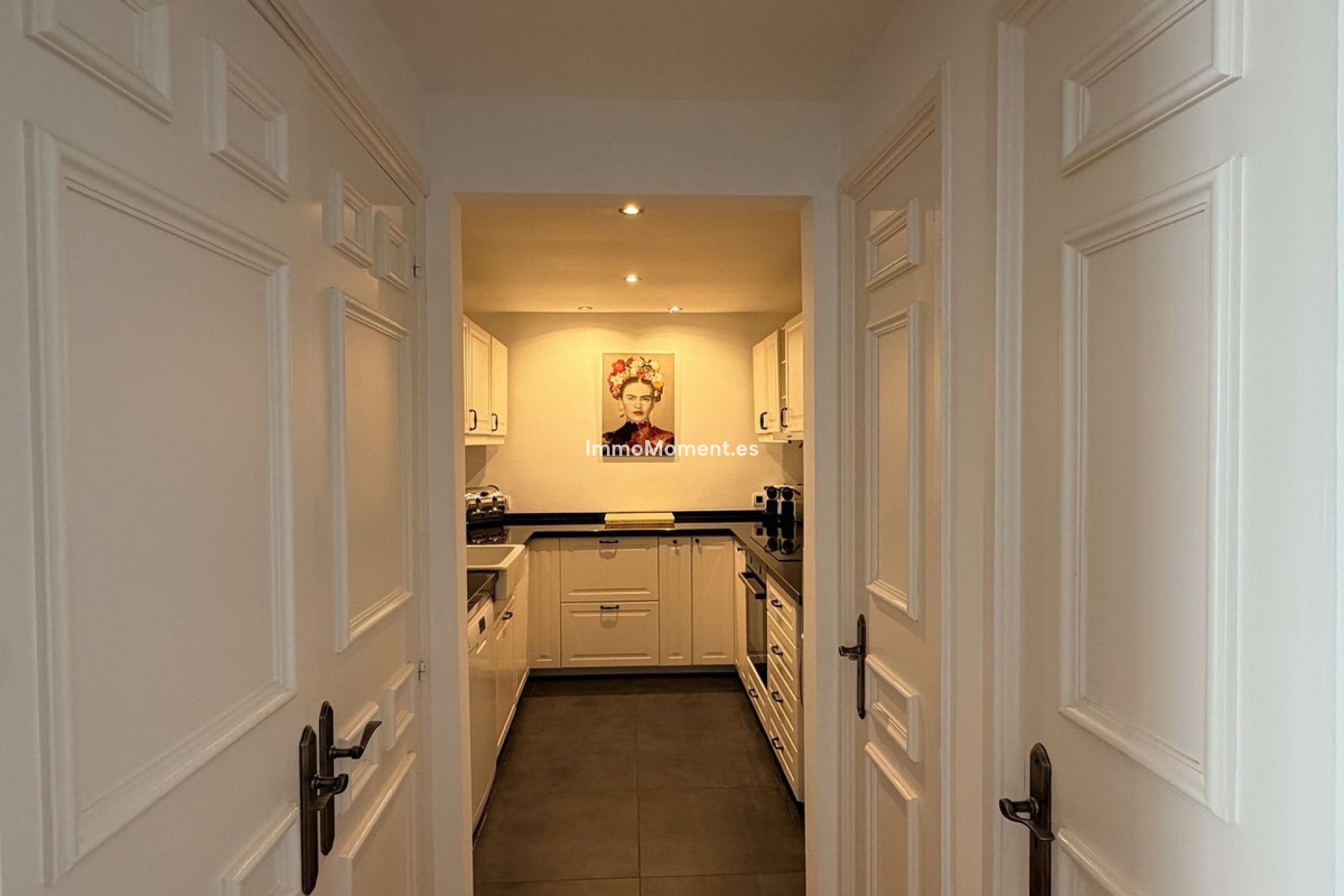 Resale - Apartment - Benahavís - La Quinta