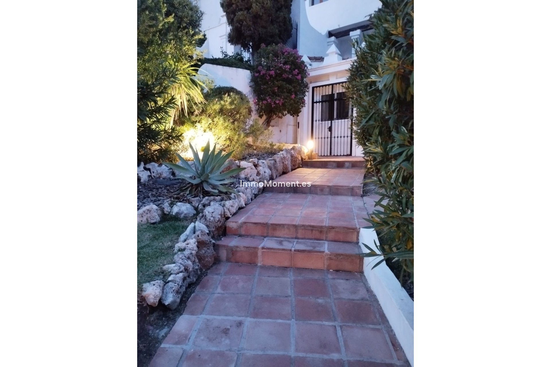 Resale - Apartment - Benahavís - La Quinta