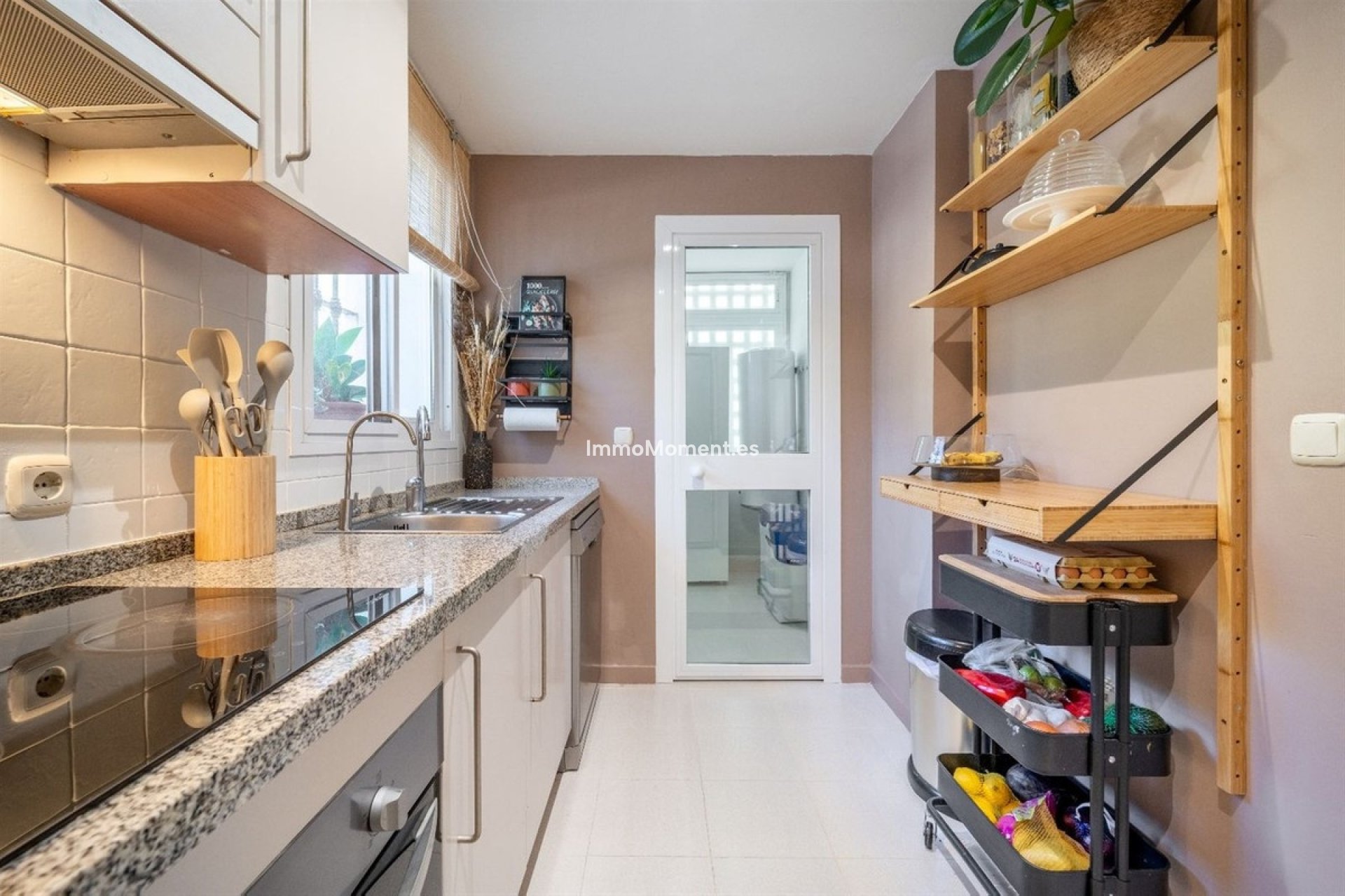 Resale - Apartment - Benahavís - La Quinta