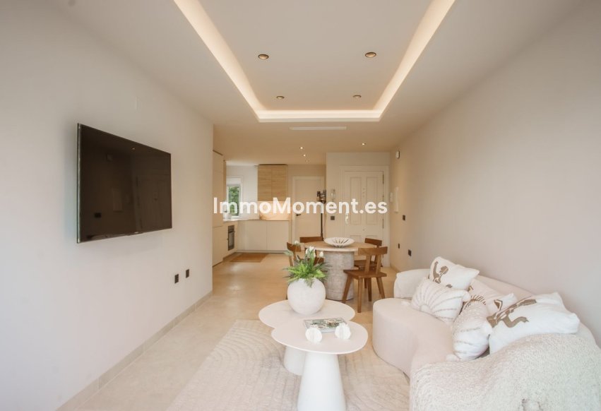 Resale - Apartment - Benahavís - La Quinta