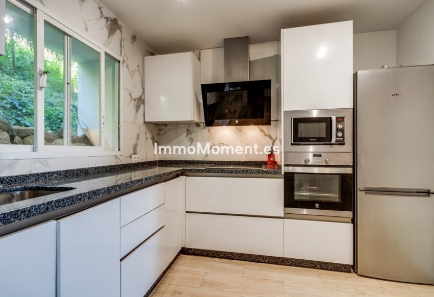 Resale - Apartment - Benahavís - La Quinta