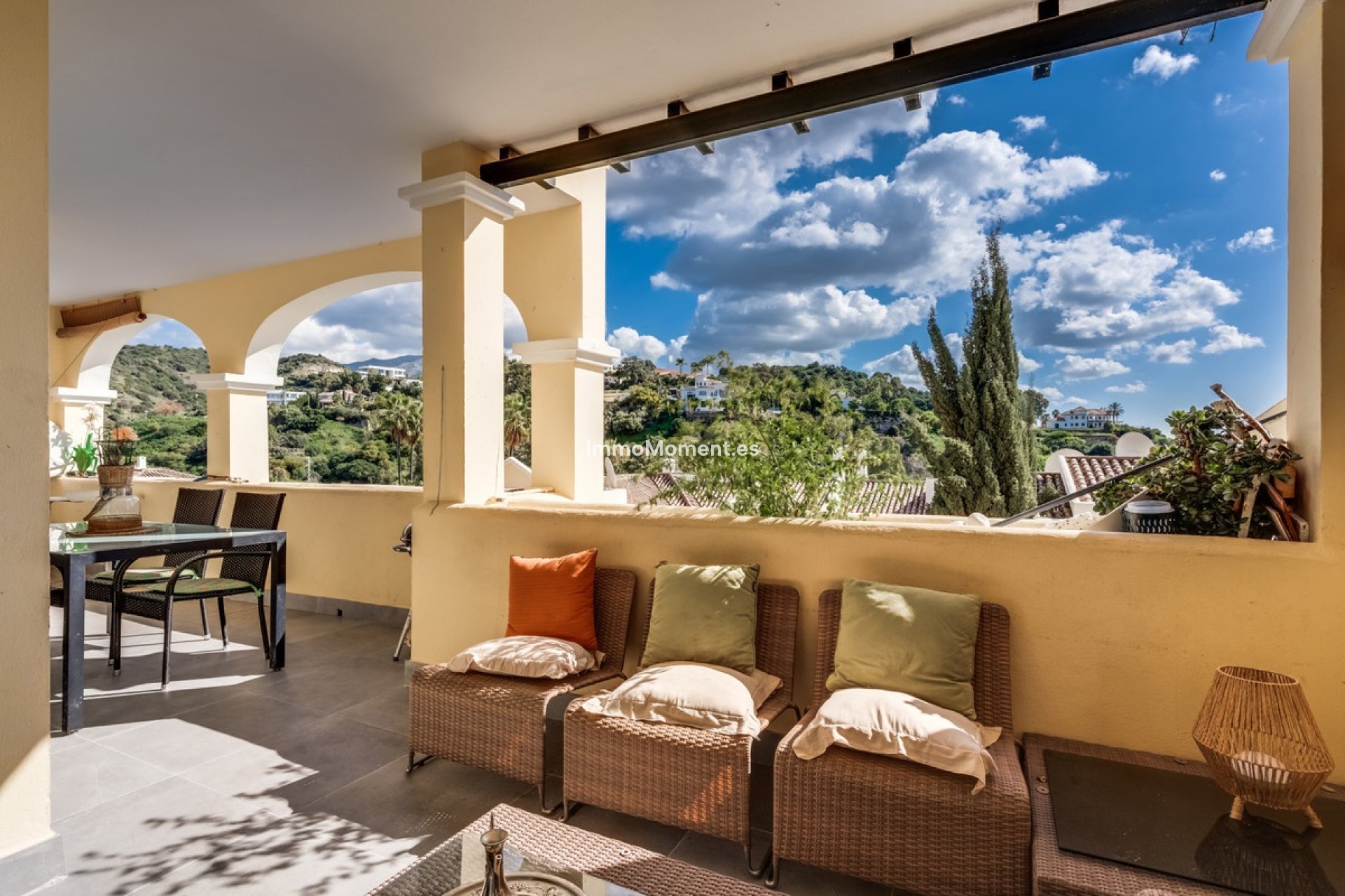 Resale - Apartment - Benahavís - La Quinta